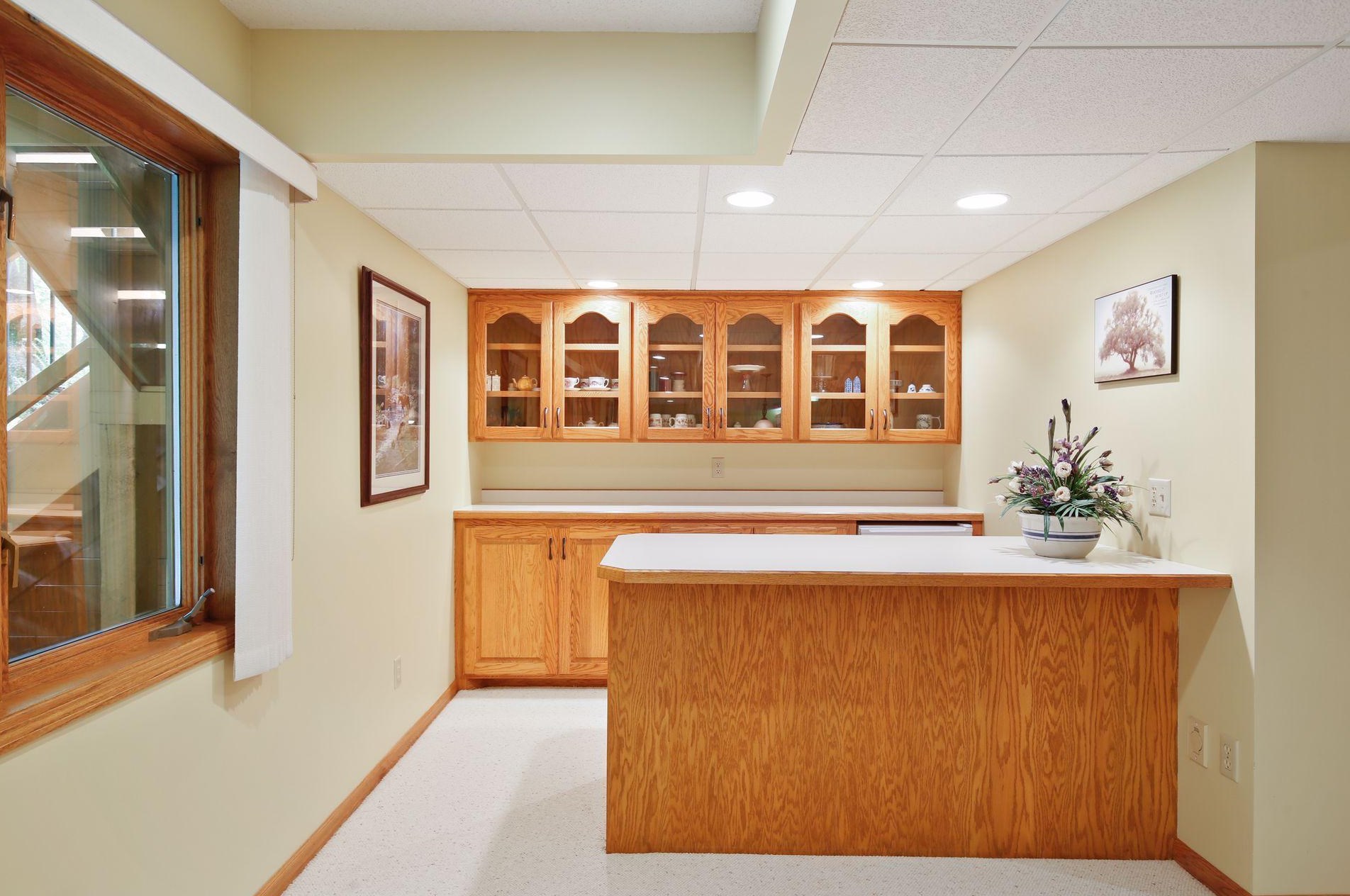 9039 Gould Rd, Edina MN  55347-3362 exterior