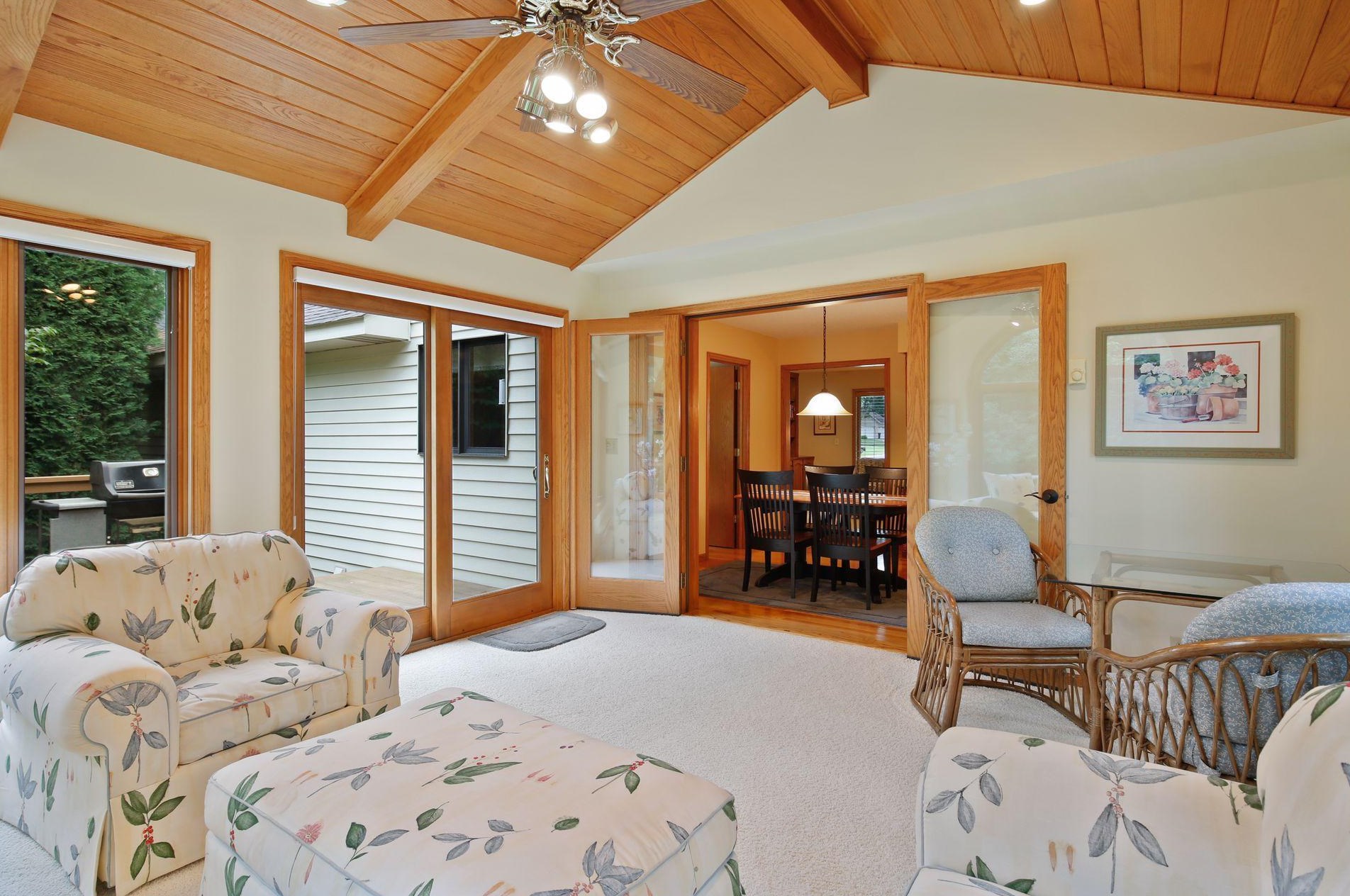 9039 Gould Rd, Edina MN  55347-3362 exterior