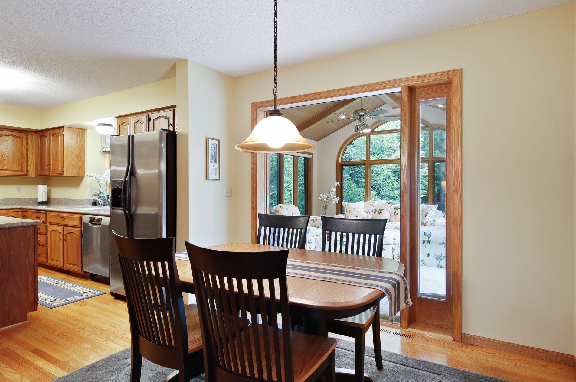 9039 Gould Rd, Edina MN  55347-3362 exterior