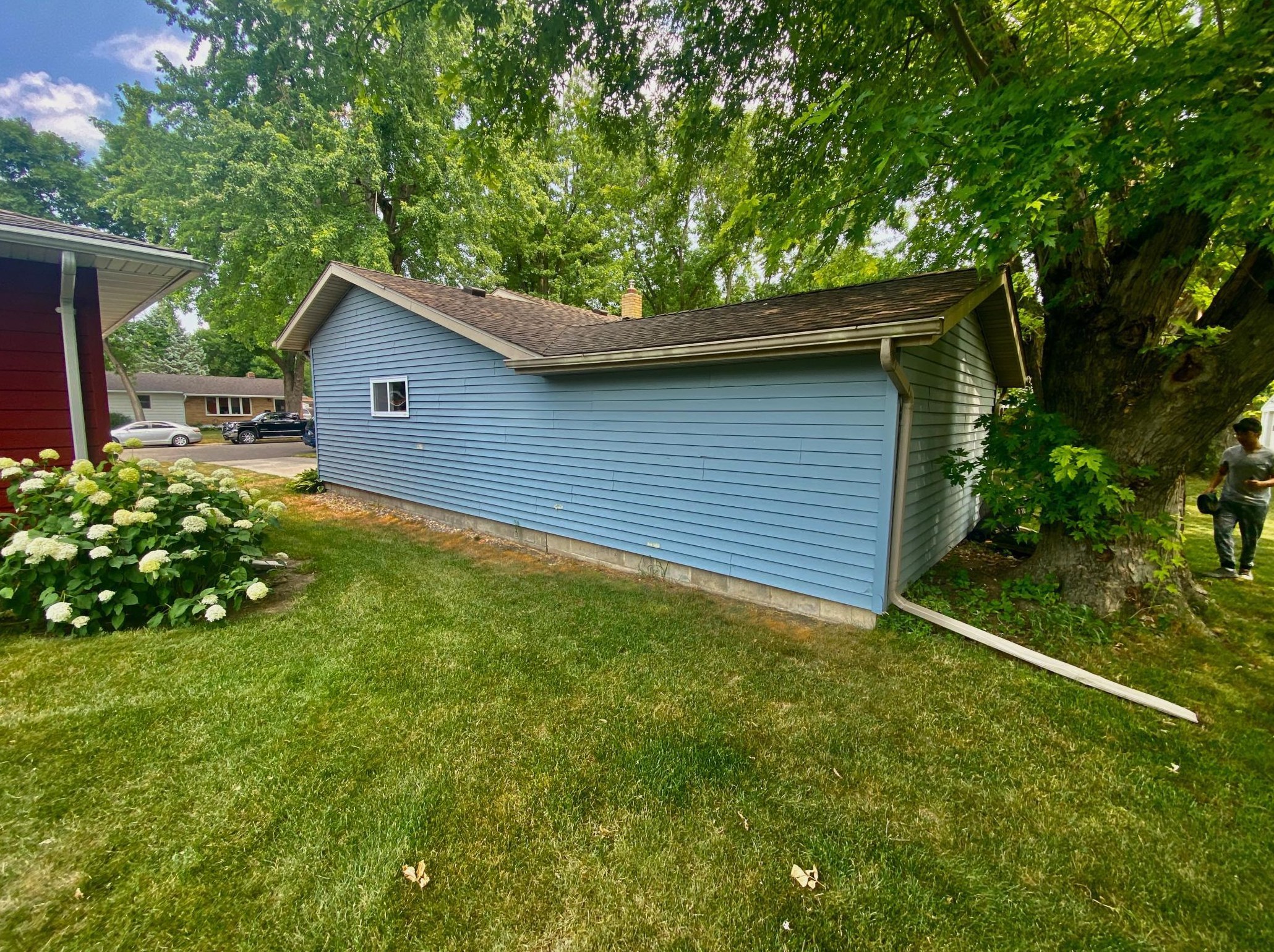 509 Donita Ave, Marshall, MN 56258-2250