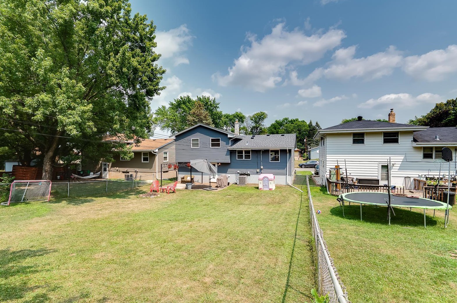 1545 Winchell St, Saint Paul MN  55106-1451 exterior