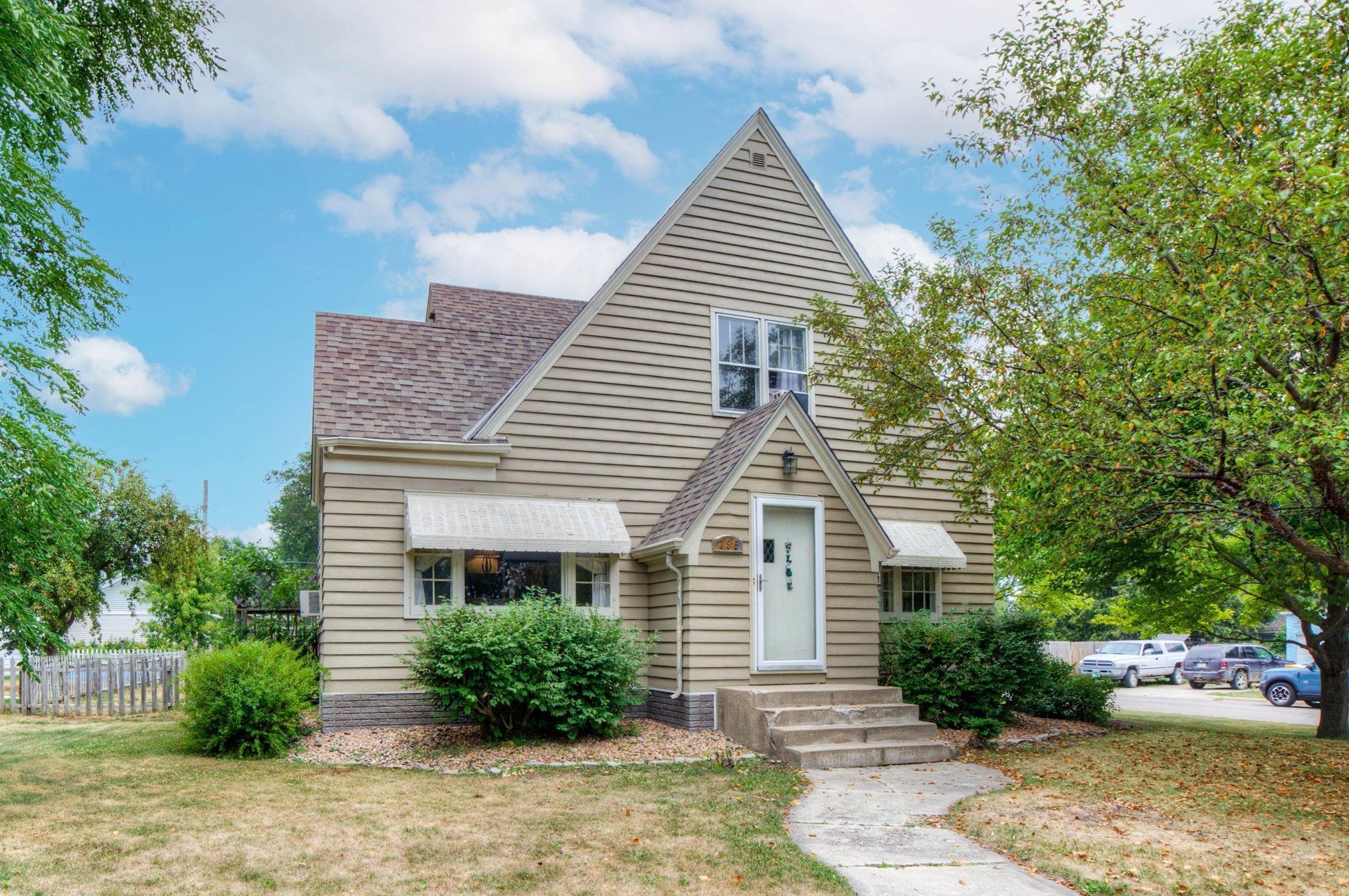 295 3rd St Se, Cokato, MN 55321