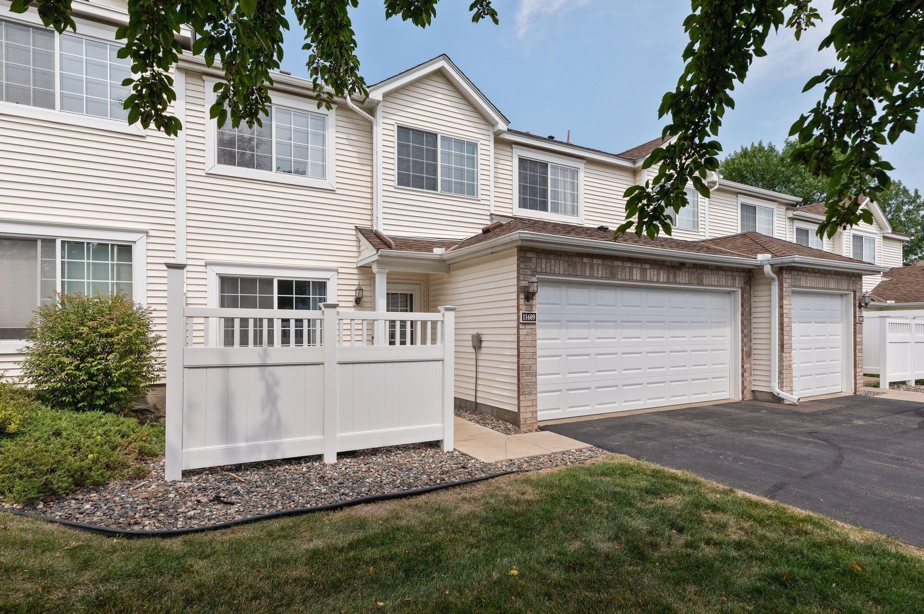 11609 Elmwood Ave, Champlin, MN 55316-2666