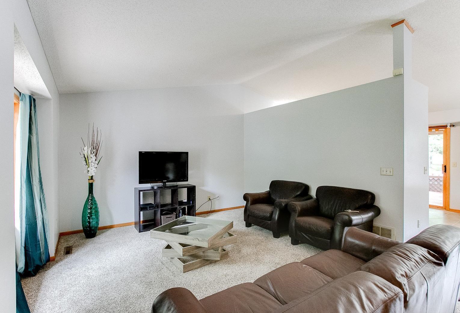 12332 Ivywood St, Minneapolis, MN 55433-1781