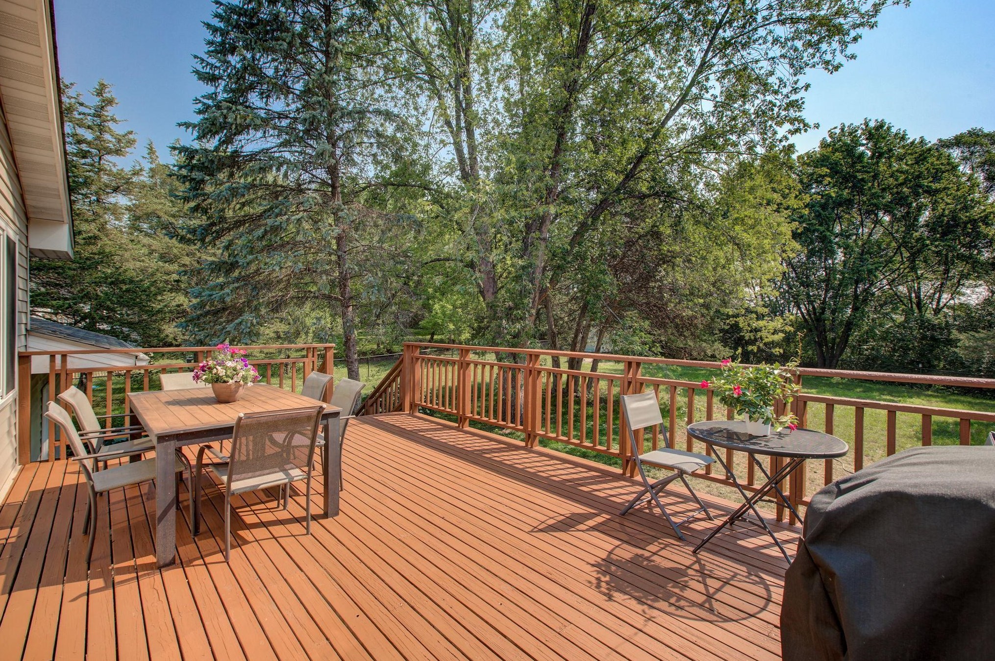 273 Quant Ave N, St Marys Point, MN 55043