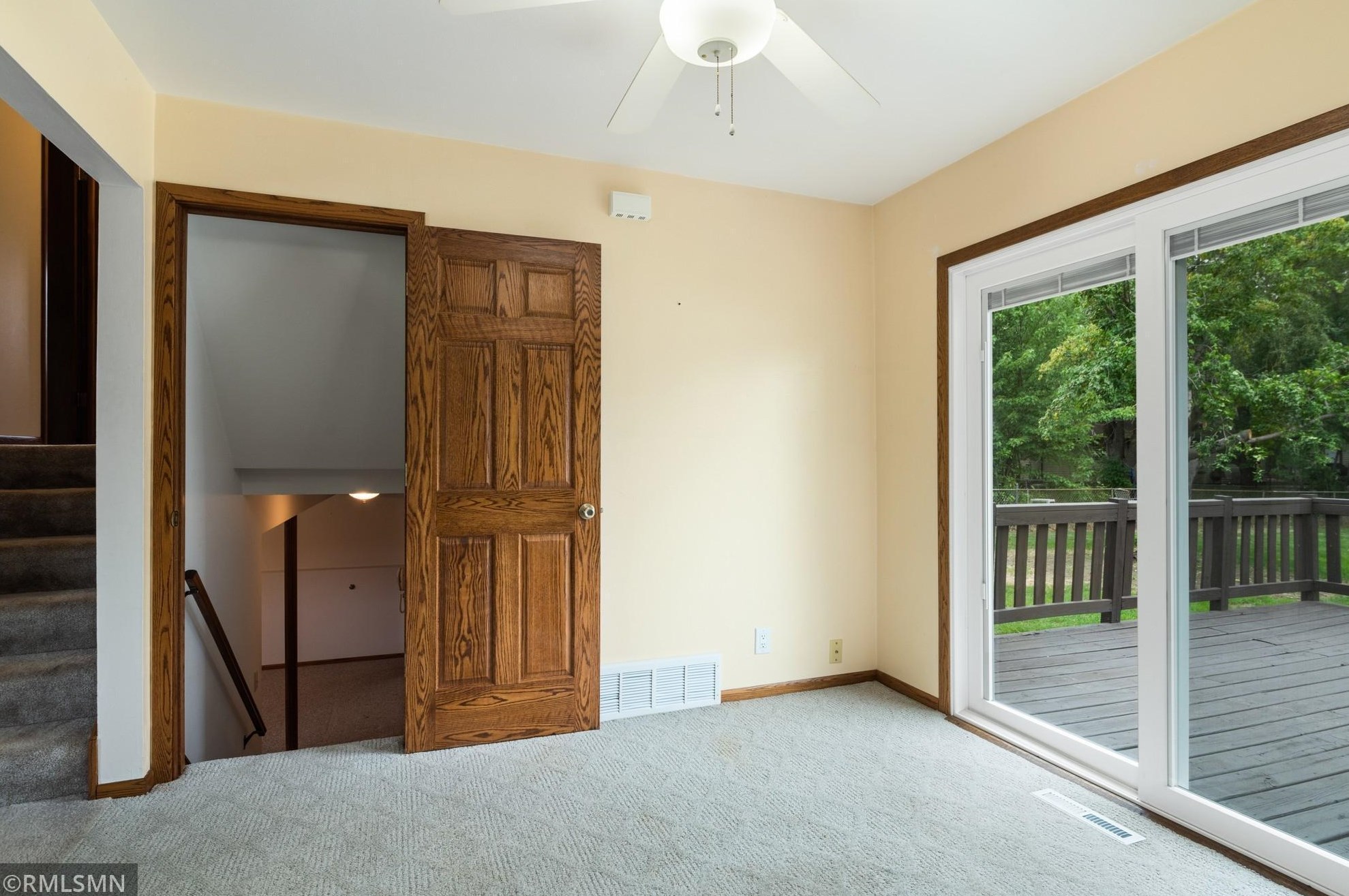 8953 Indahl Ave, Cottage Grove MN  55016-3346 exterior