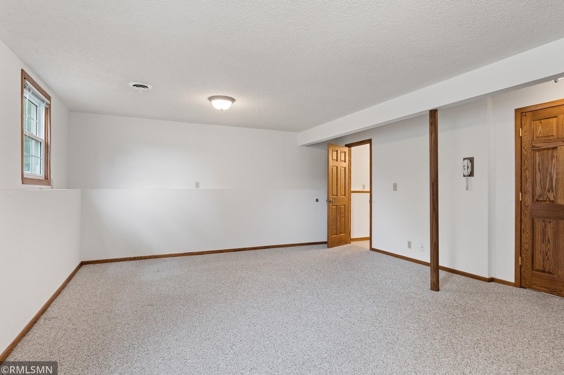 8953 Indahl Ave, Cottage Grove MN  55016-3346 exterior