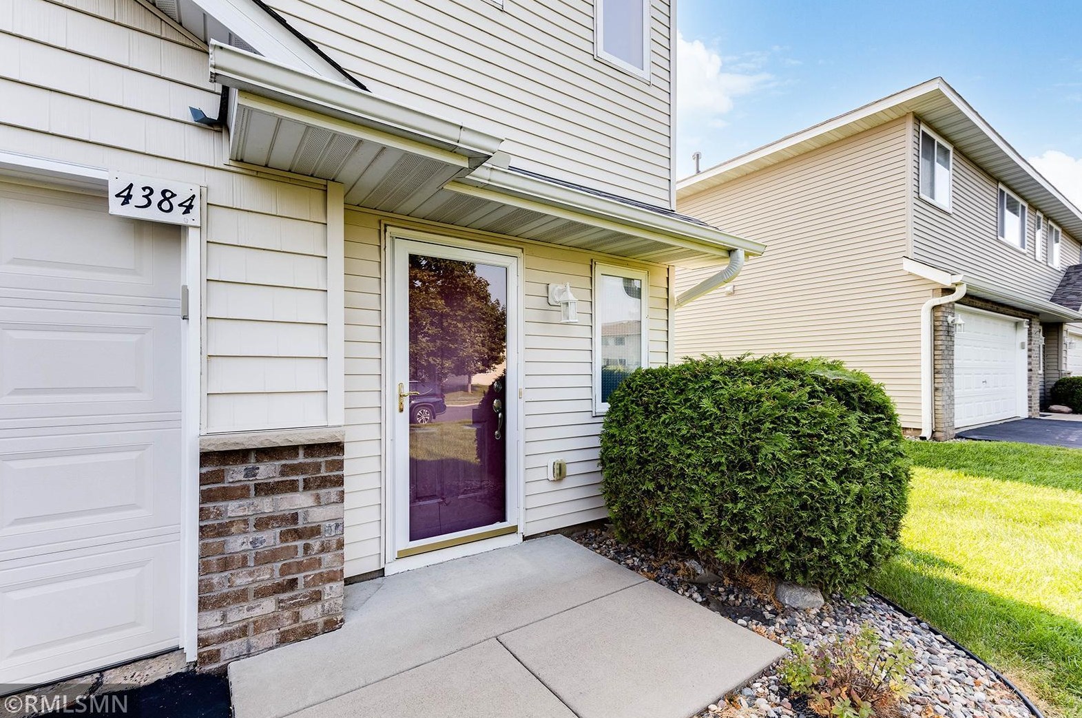 4384 Blakewood Dr, Prior Lake, MN 55379-5000