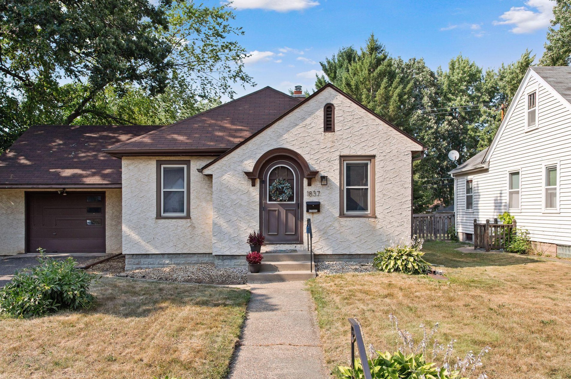 1837 Nebraska Ave, Saint Paul, MN 55119-4222