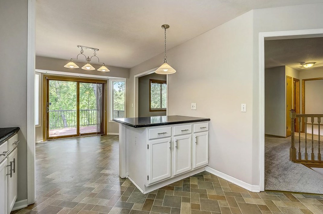 2164 Mcafee Cir, Saint Paul MN  55109-2511 exterior