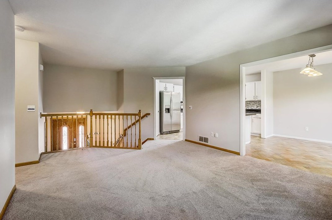 2164 Mcafee Cir, Saint Paul MN  55109-2511 exterior