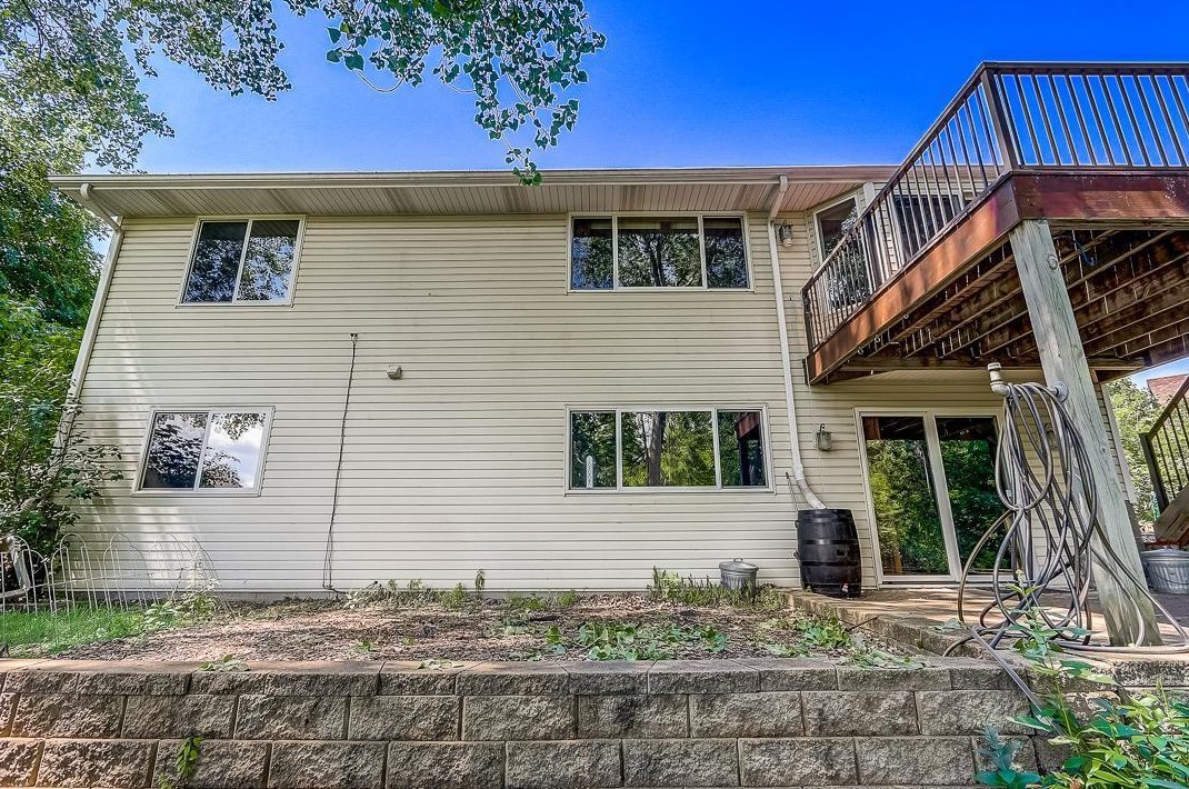 2164 Mcafee Cir, Saint Paul MN  55109-2511 exterior