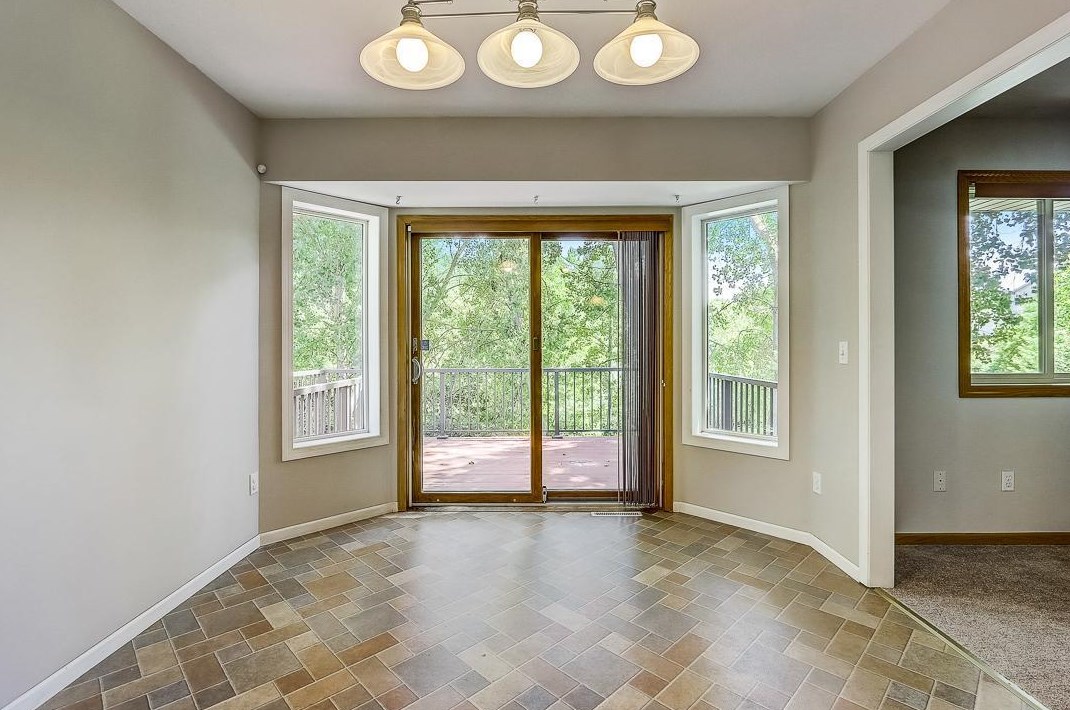 2164 Mcafee Cir, Saint Paul MN  55109-2511 exterior