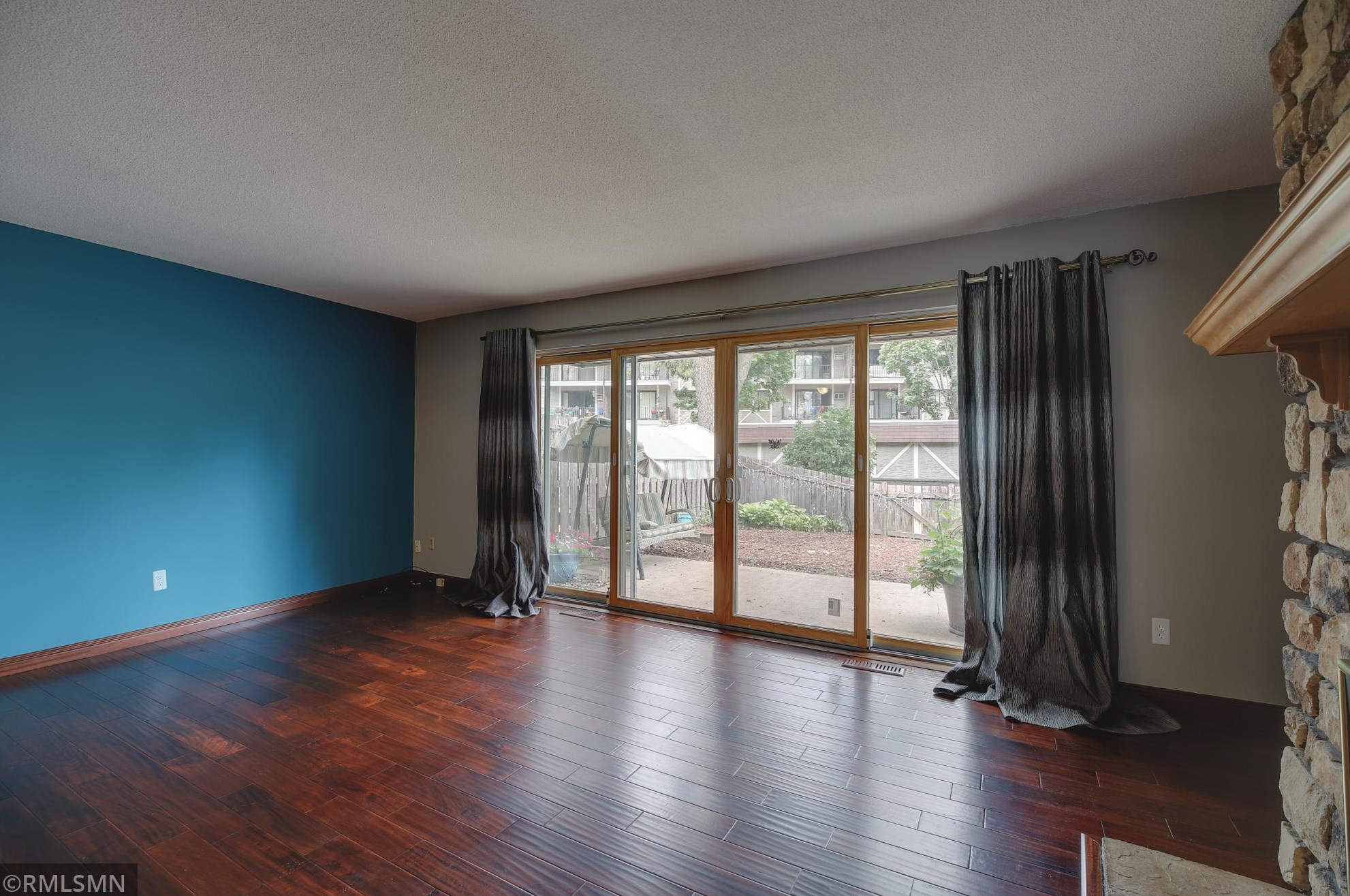 125 Mcknight Rd, Saint Paul, MN 55119-6653