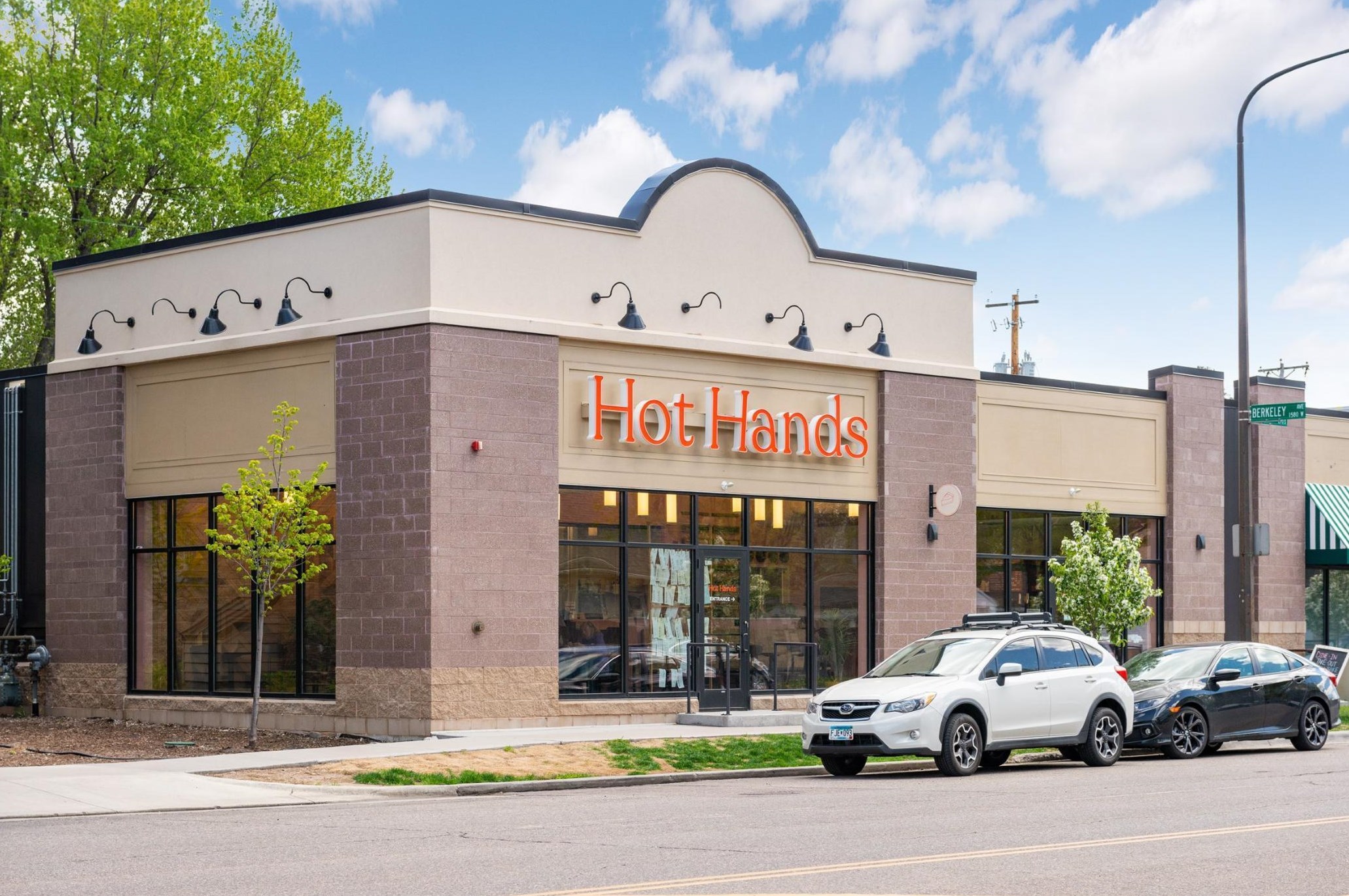 362 Lexington Pkwy, Saint Paul MN  55105-2963 exterior