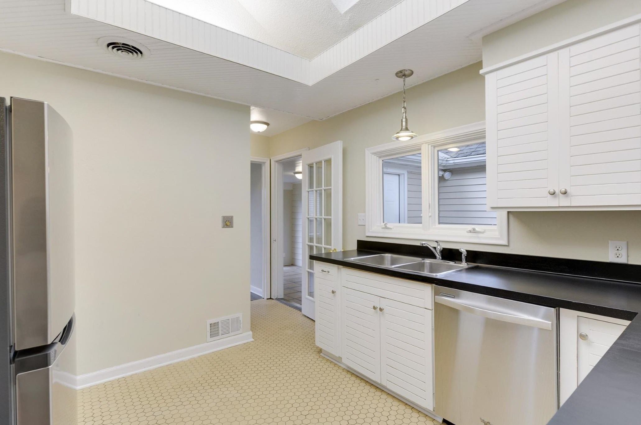 362 Lexington Pkwy, Saint Paul MN  55105-2963 exterior