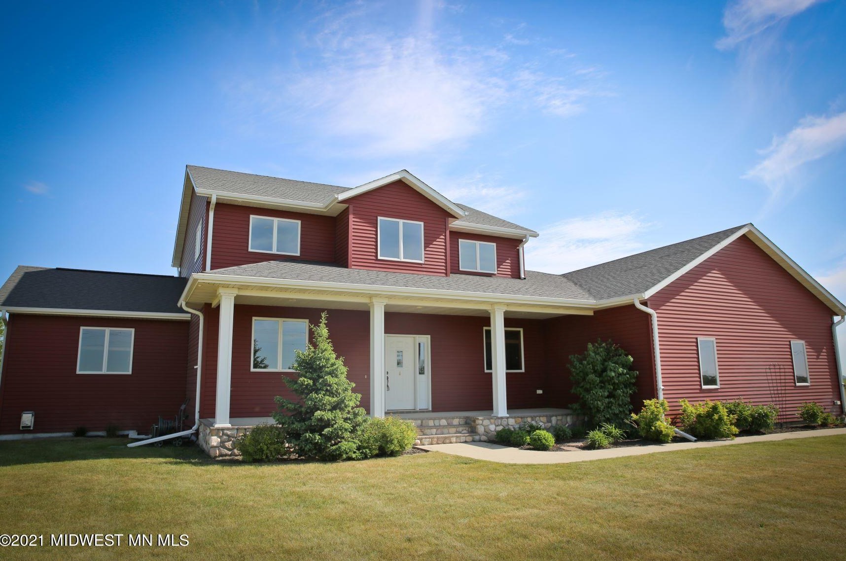 5983 90th St S, Sabin, MN 56580