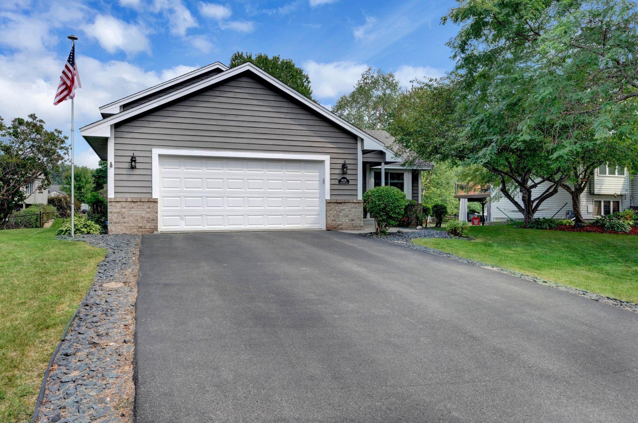 14838 Covington Ave, Lakeville, MN 55068-4566