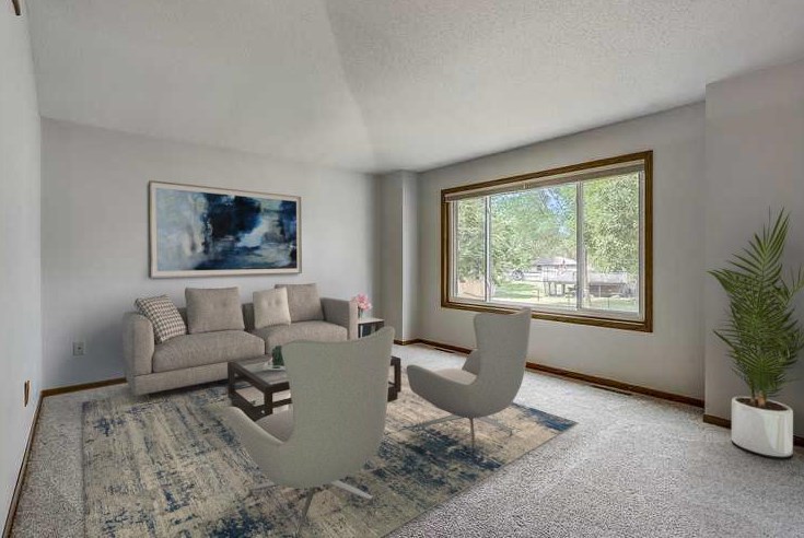 7997 Jocelyn Ave, Cottage Grove, MN 55016-5208