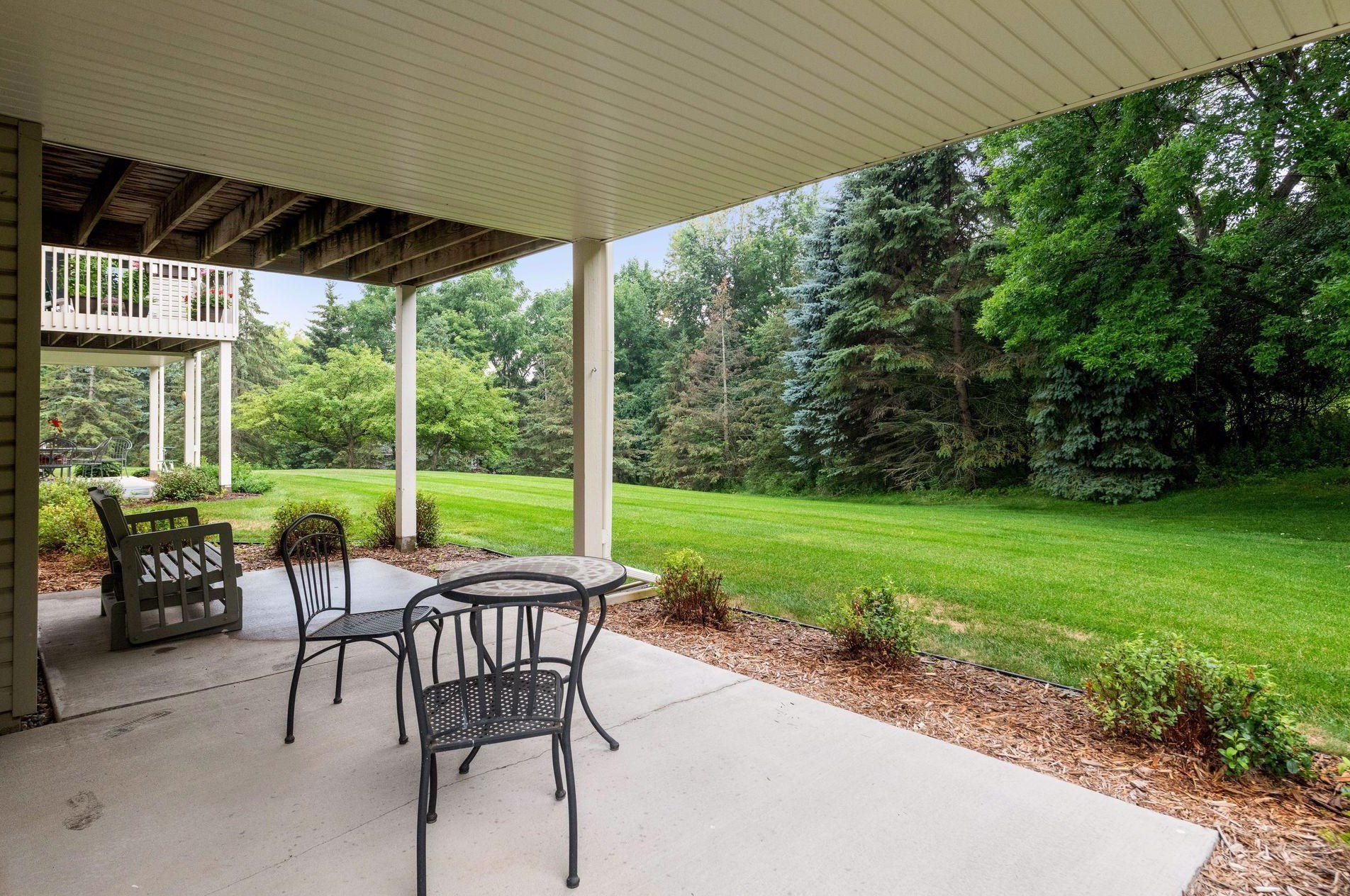 13696 Fenwick Cir, Edina MN 55346-3008 exterior