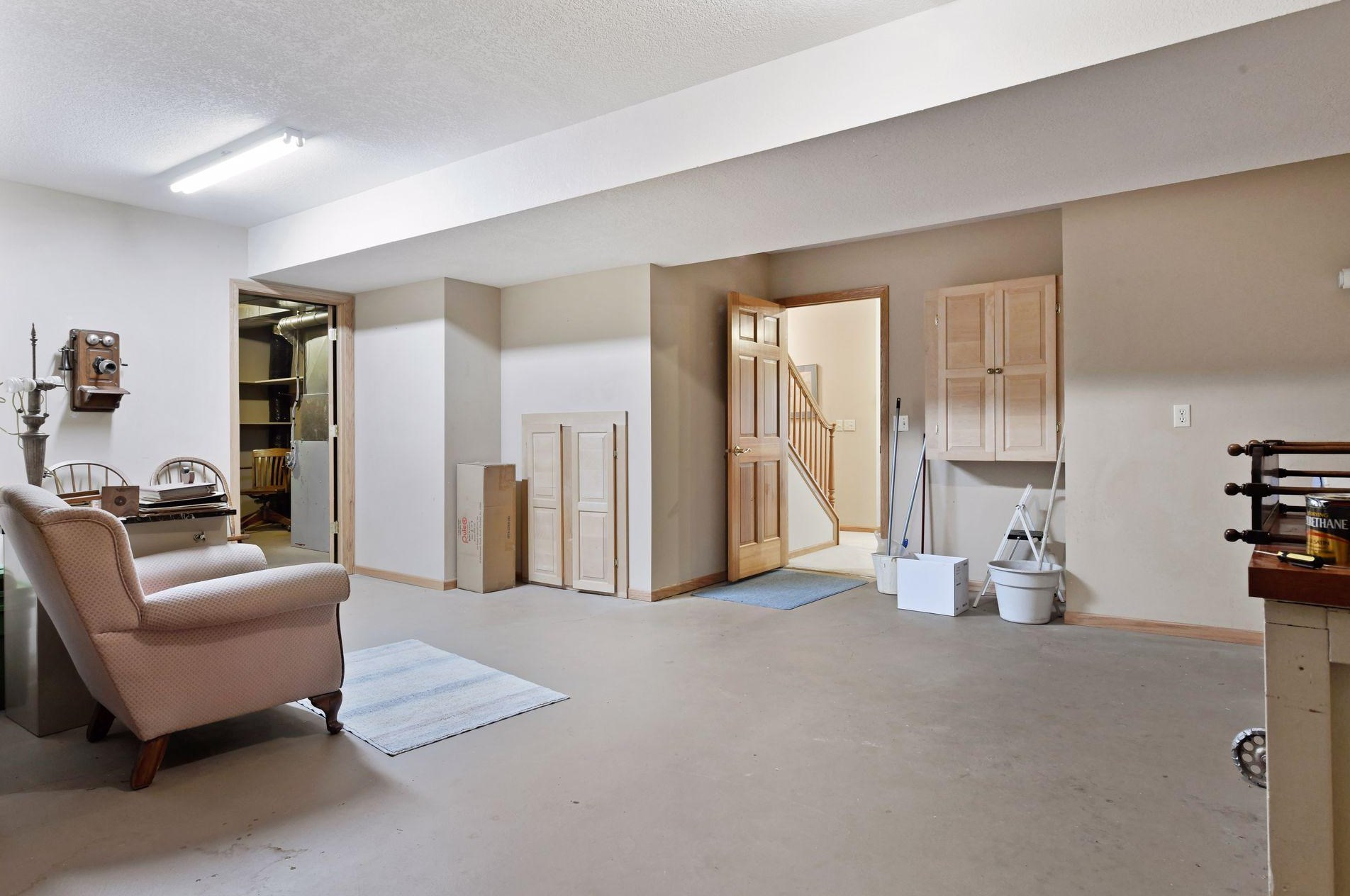 13696 Fenwick Cir, Edina MN 55346-3008 exterior