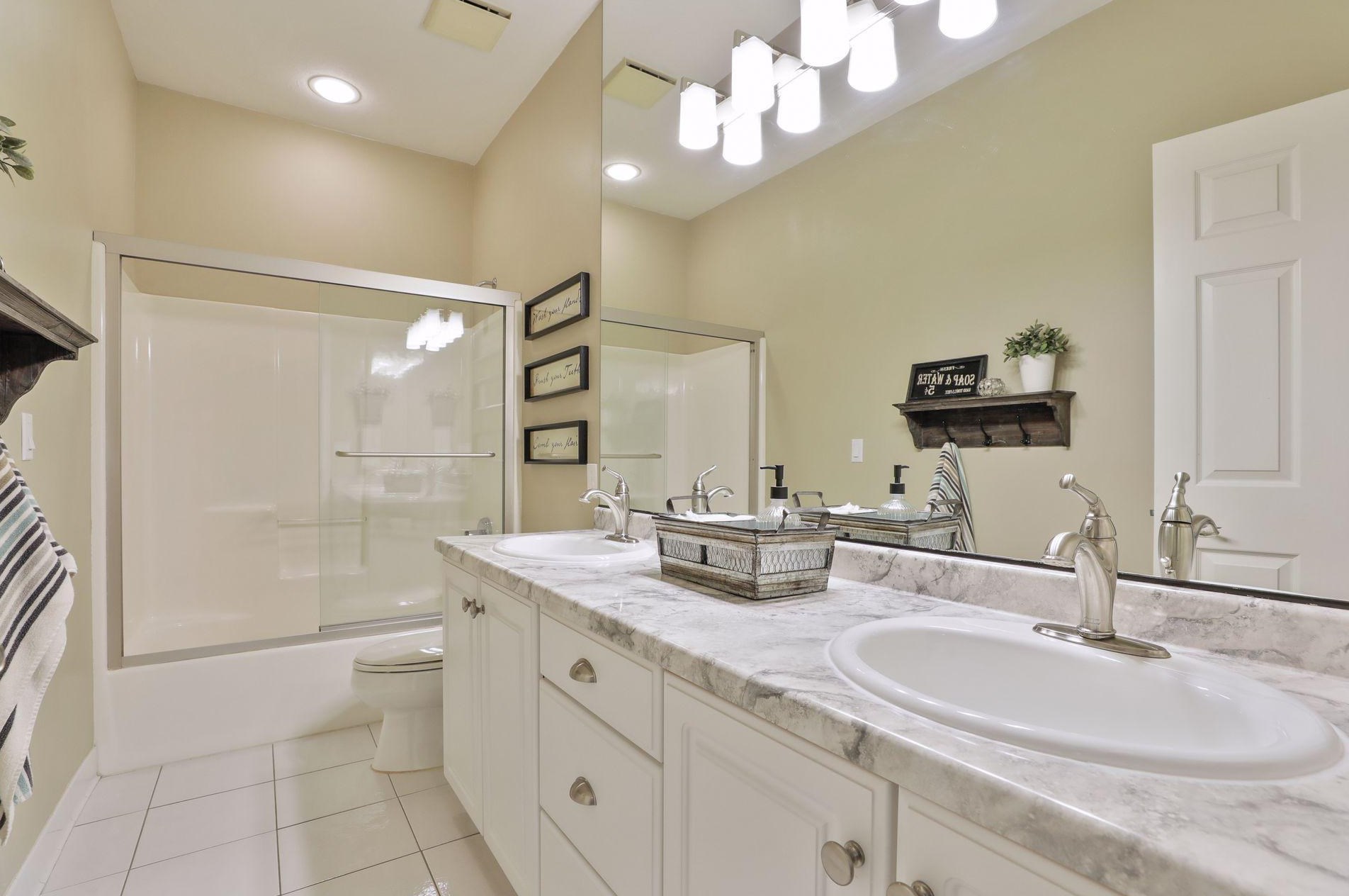 7722 Somerset Rd, Saint Paul MN  55125-2382 exterior