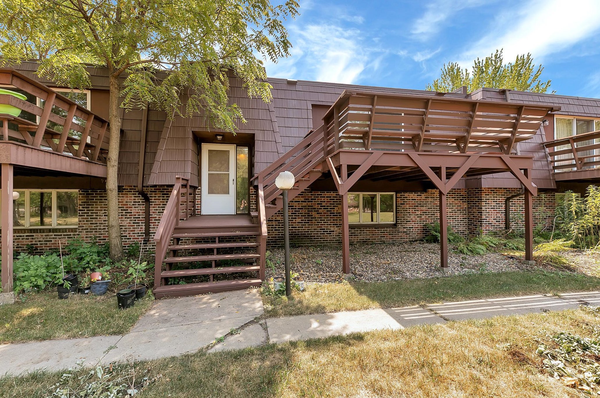 111 Lone Oak Ct, Saint Cloud, MN 56387
