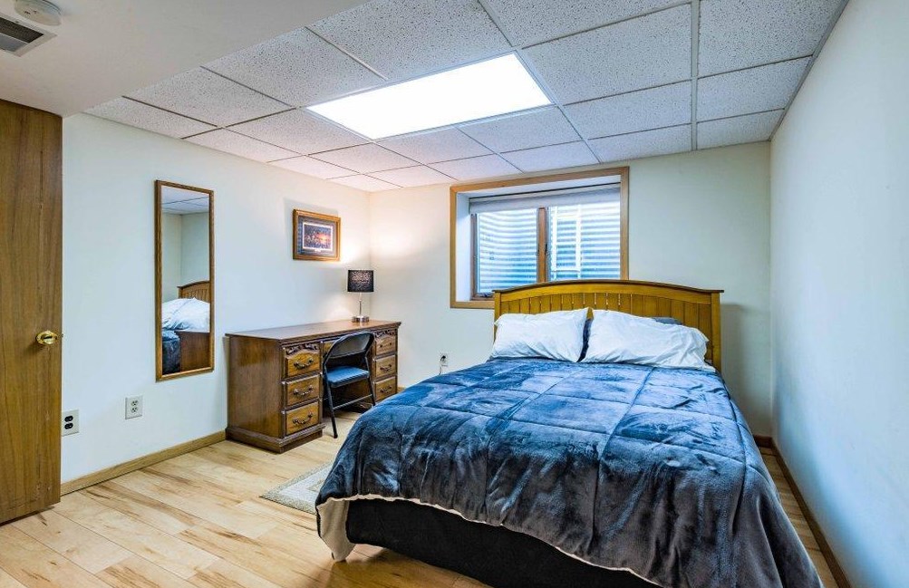 1638 Sherwood Ave, Saint Paul MN  55106-2214 exterior