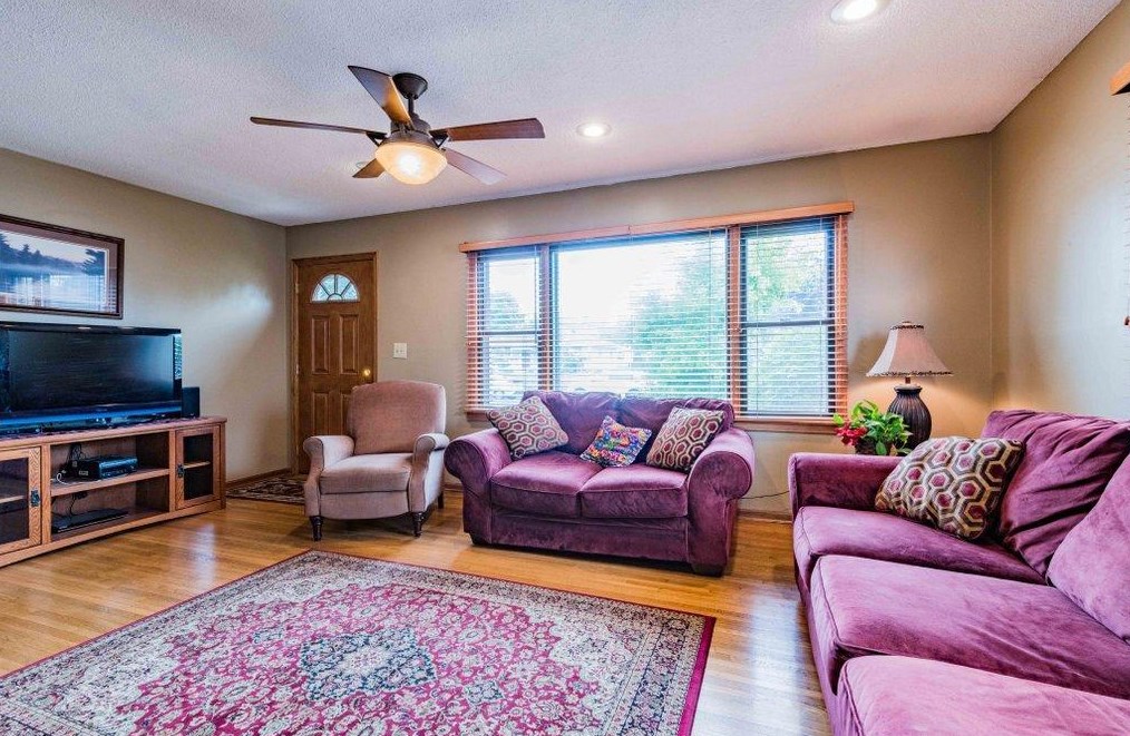 1638 Sherwood Ave, Saint Paul MN  55106-2214 exterior