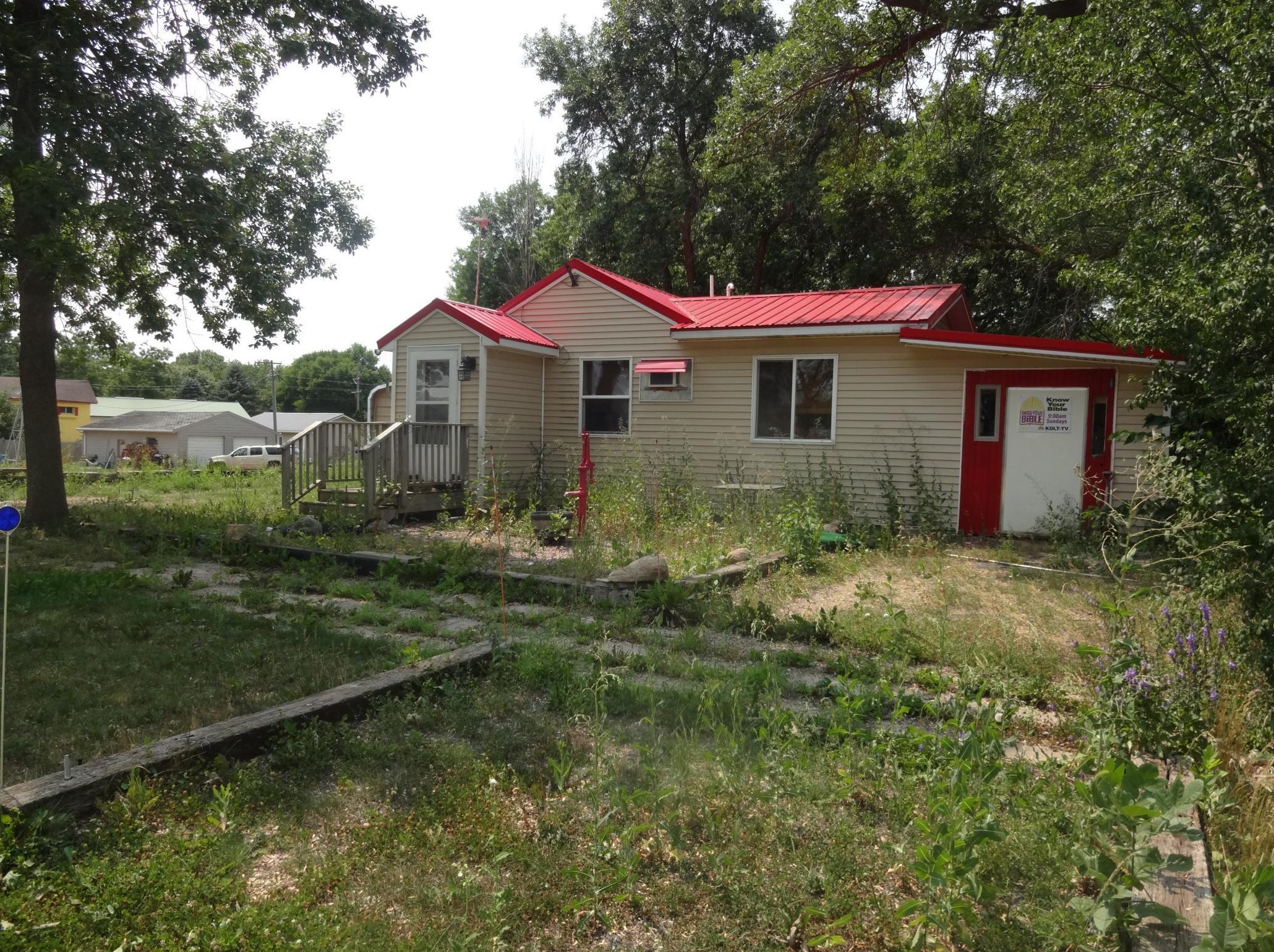 108 S Prairie St, Hendricks, MN 56136