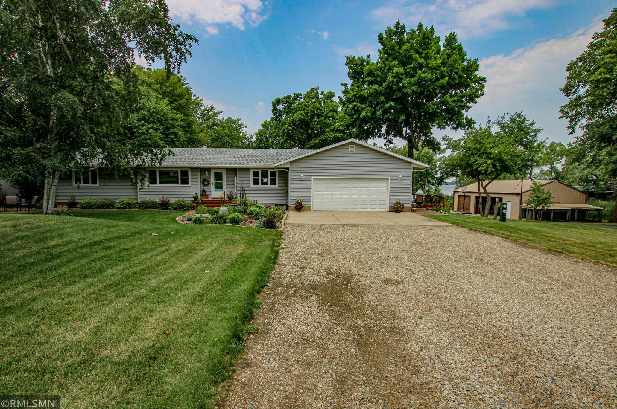 19357 Eastwood Dr, Osakis, MN 56360