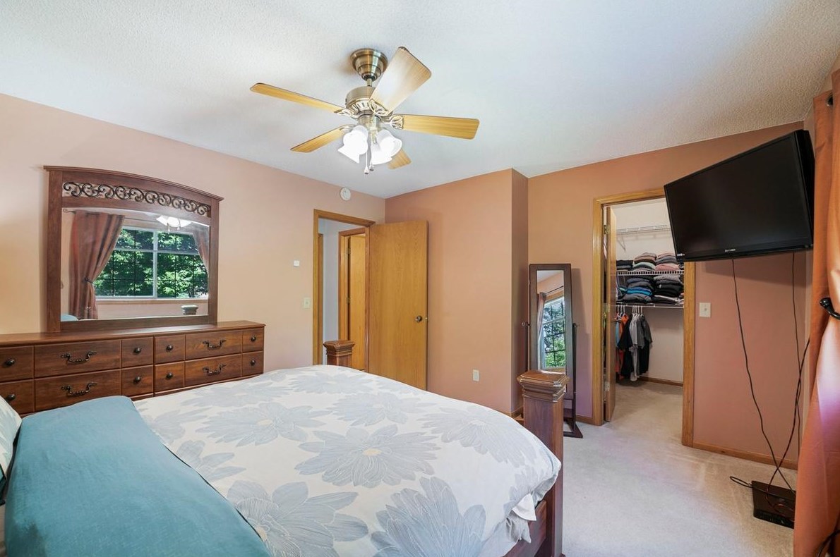 7190 Joliet Ave, Cottage Grove MN  55016-3624 exterior