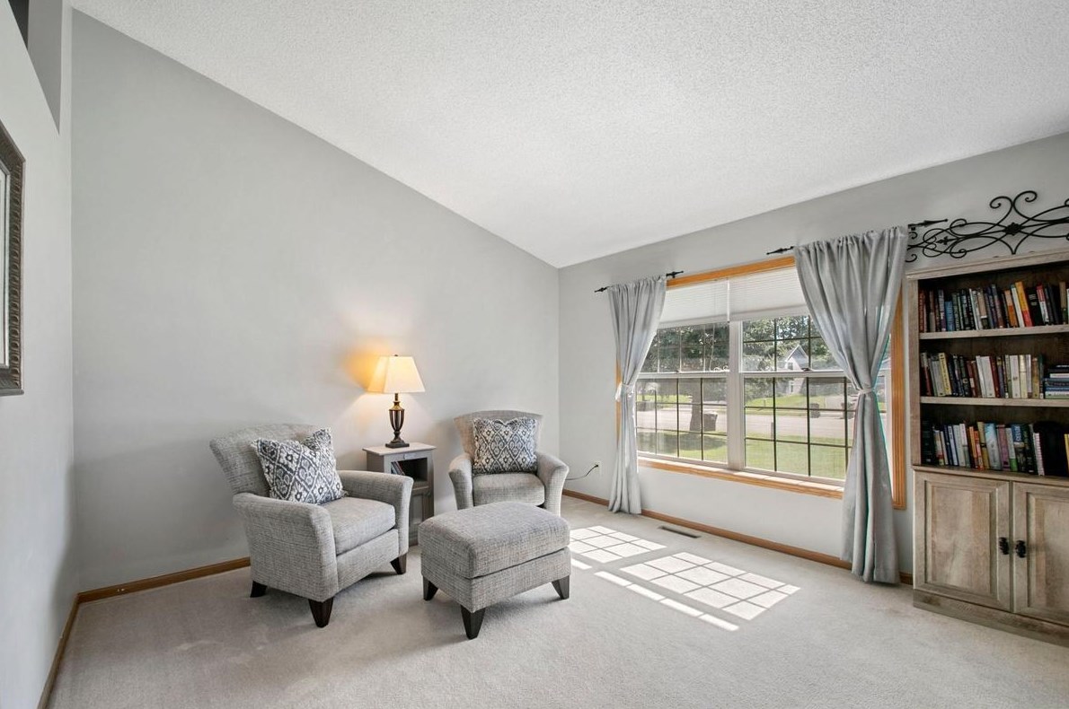 7190 Joliet Ave, Cottage Grove MN  55016-3624 exterior