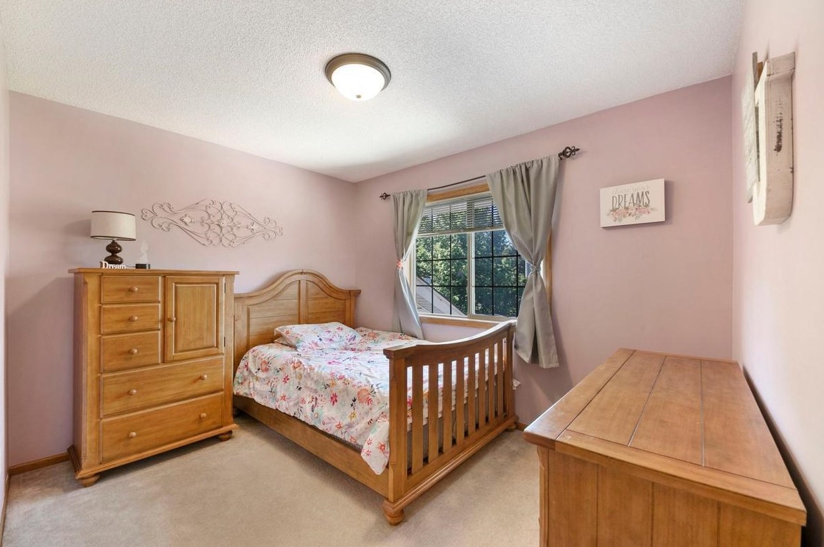 7190 Joliet Ave, Cottage Grove MN  55016-3624 exterior