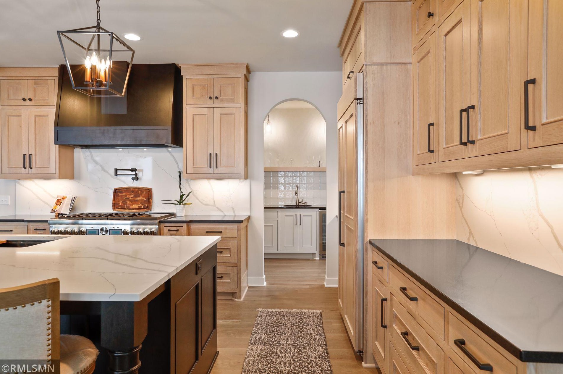 165 Mound Ave, Orono MN  55331-8572 exterior