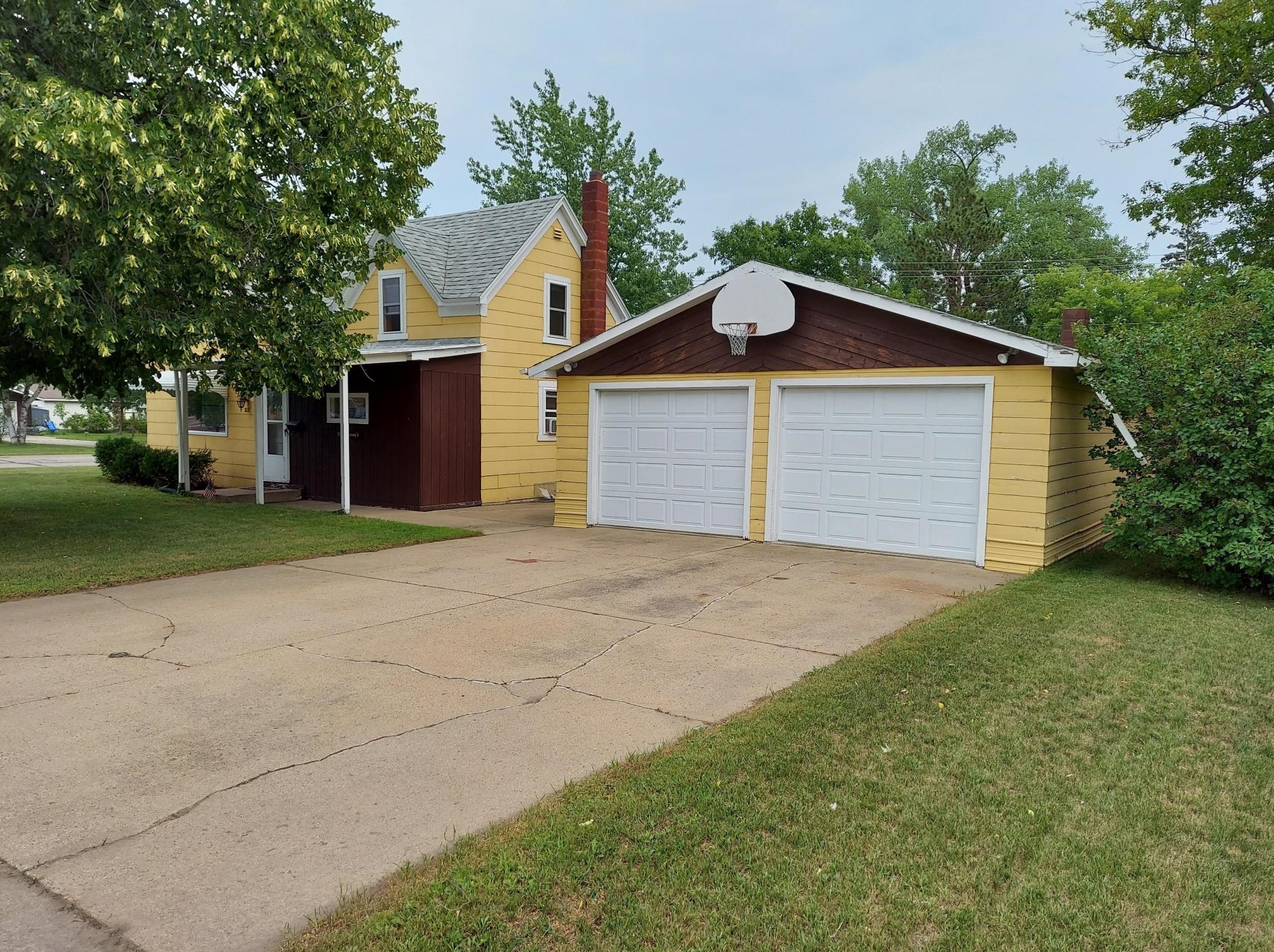 212 Huntsinger Ave, Dorset, MN 56470-1327