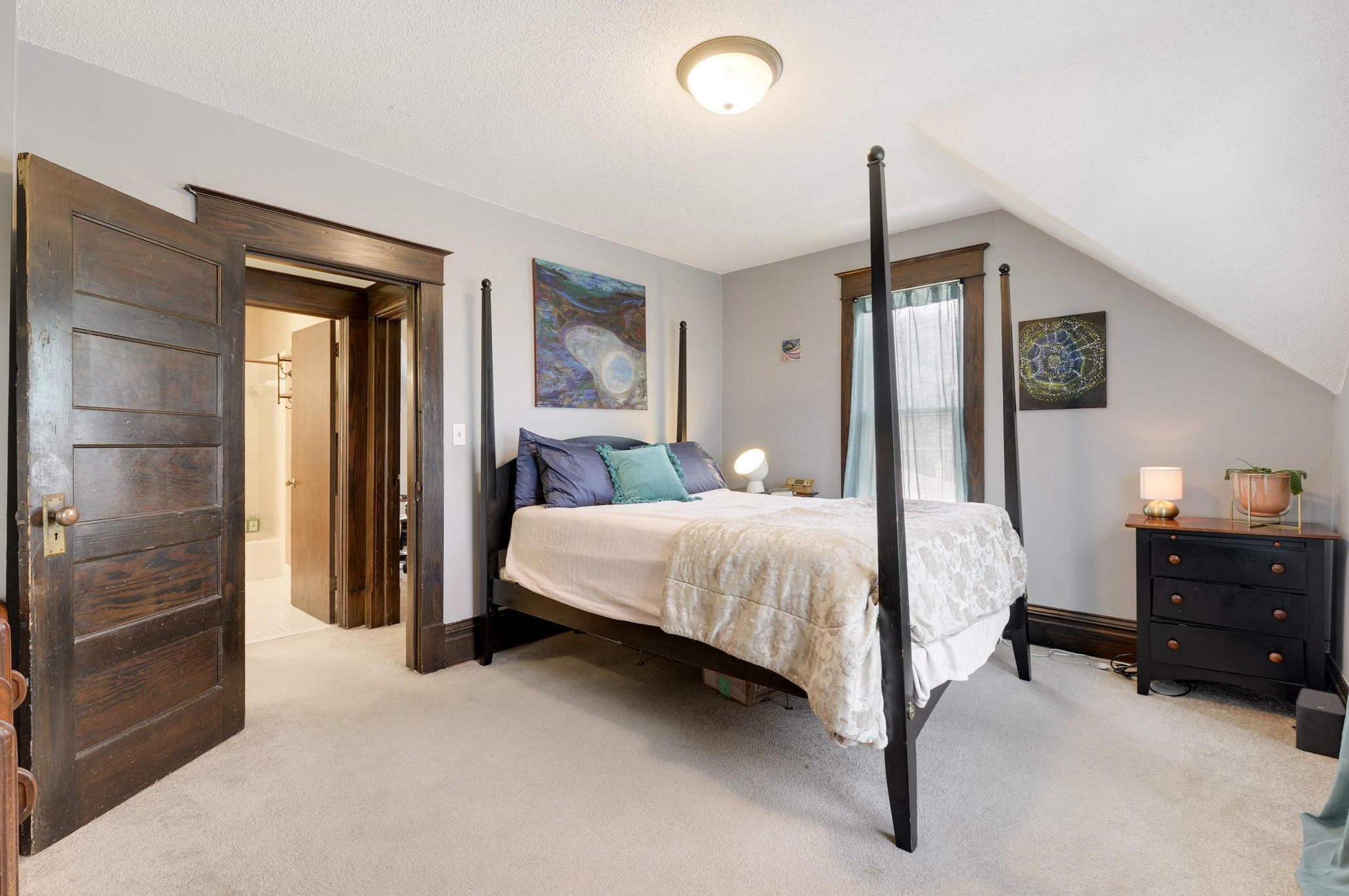 1039 Margaret St, Saint Paul MN  55106-4618 exterior