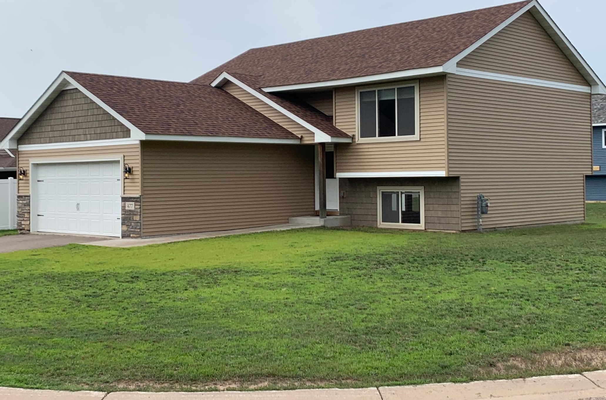 477 Charles Ln, Somerset, WI 54025-9722