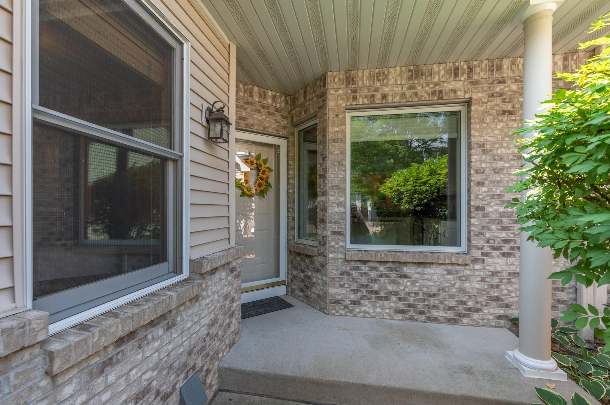 10627 Sherman Dr, Edina, MN 55347-4449