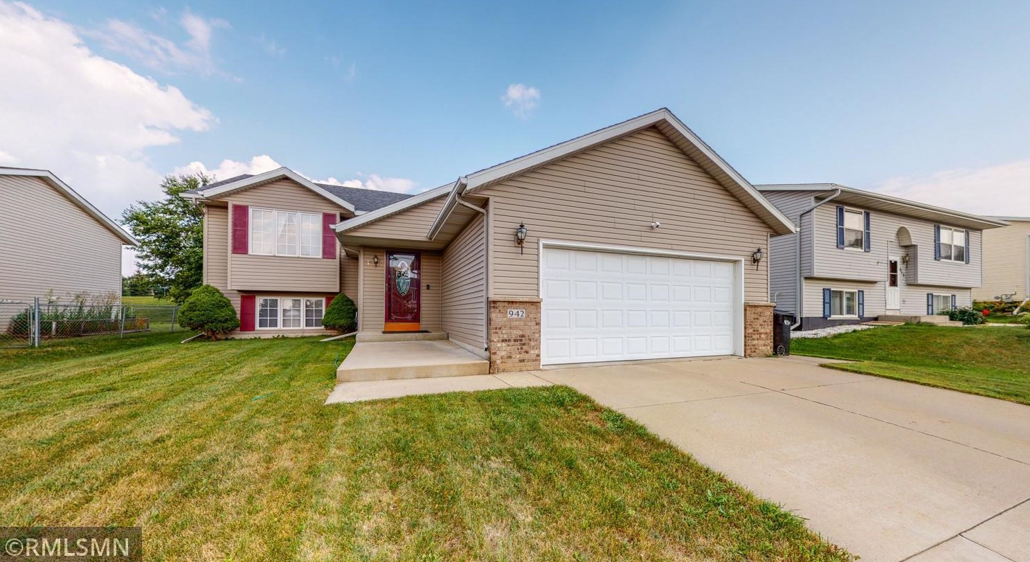 942 48th Ave, Rochester, MN 55901-6538