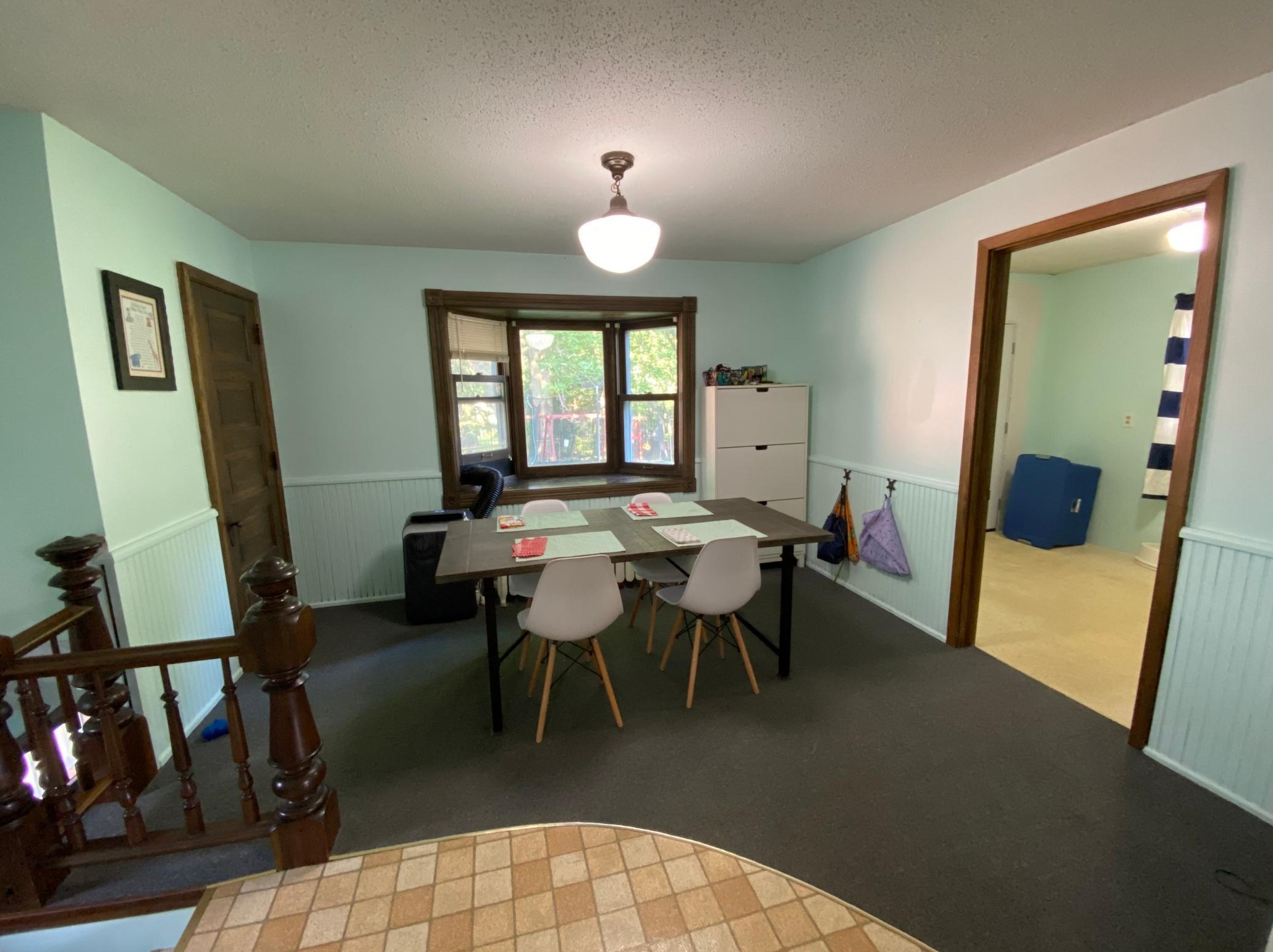 403 Vine Ave, Oakland MN  56007-4453 exterior