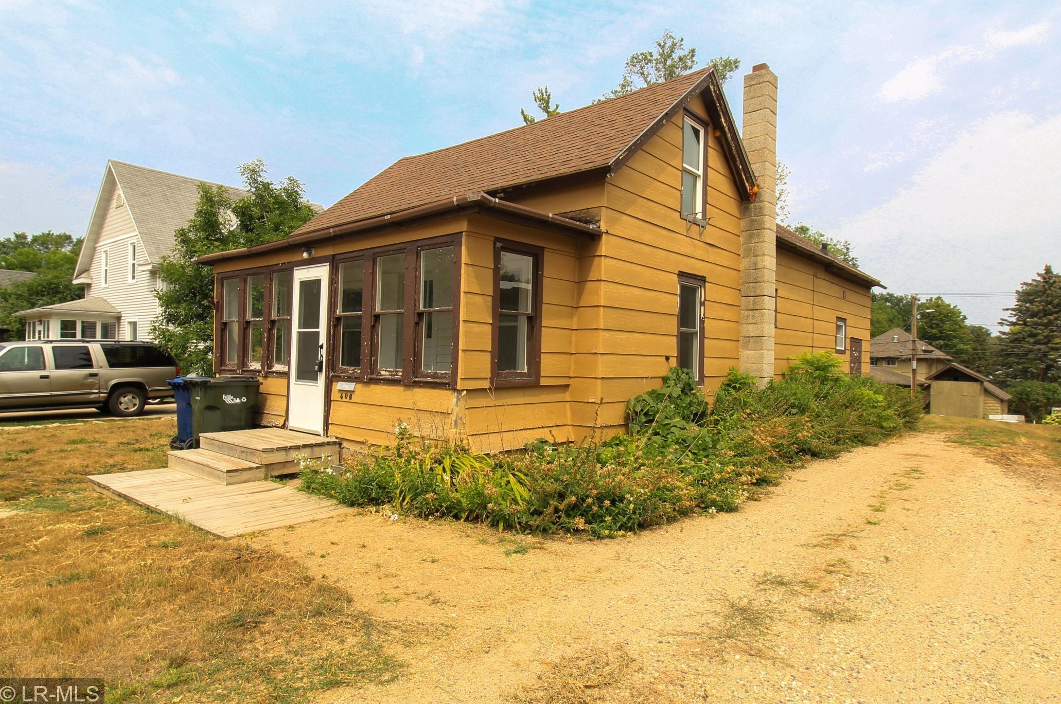 406 W Alcott Ave, Fergus Falls, MN 56537
