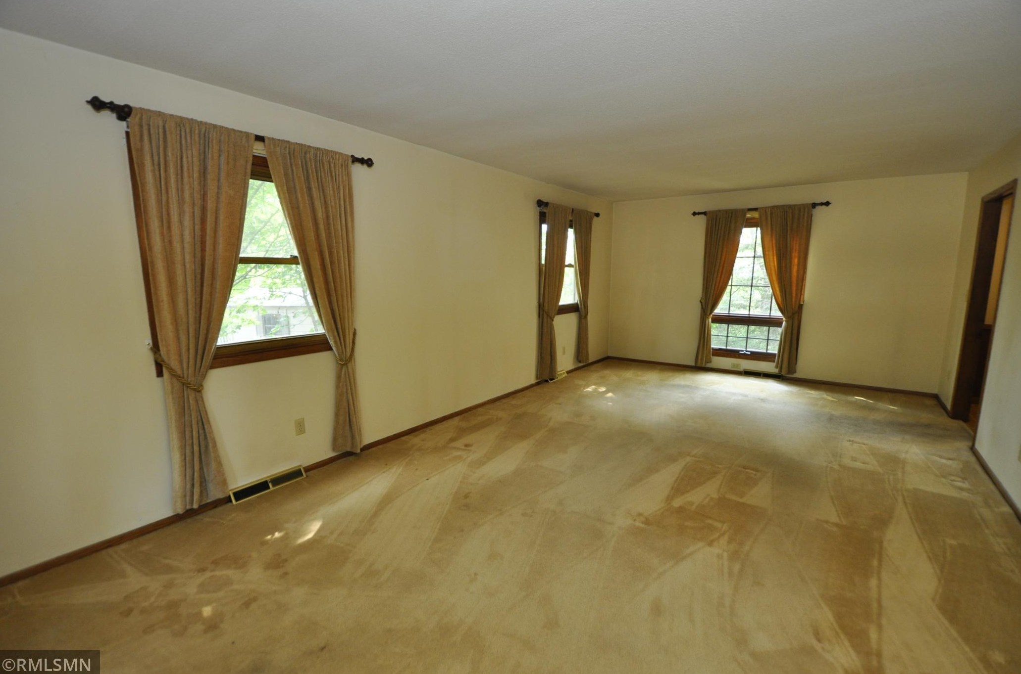 2551 Northern Hills Ct, Rochester, MN 55906-4075