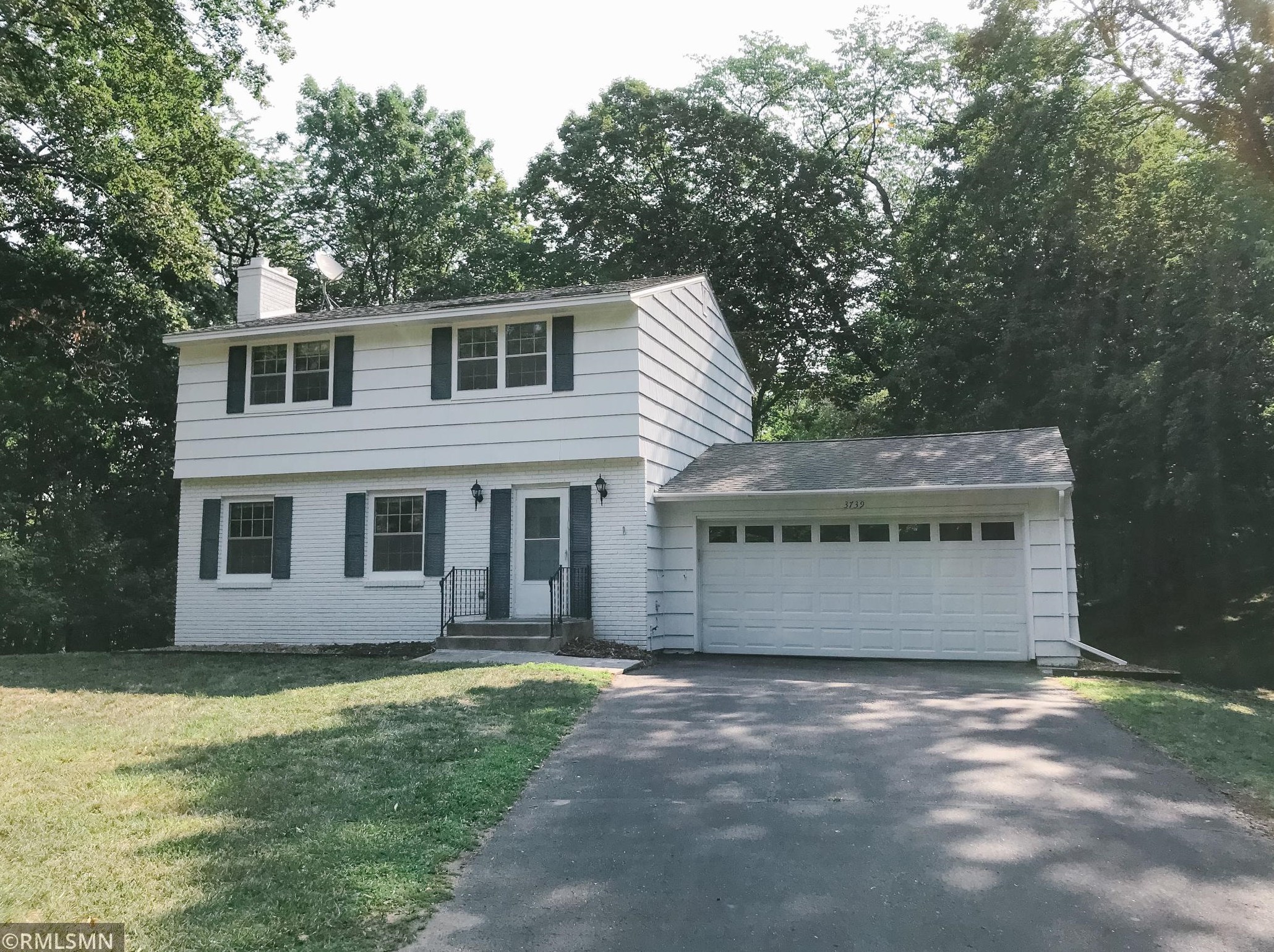 3739 Dartmouth Dr, Hopkins, MN 55345-1710