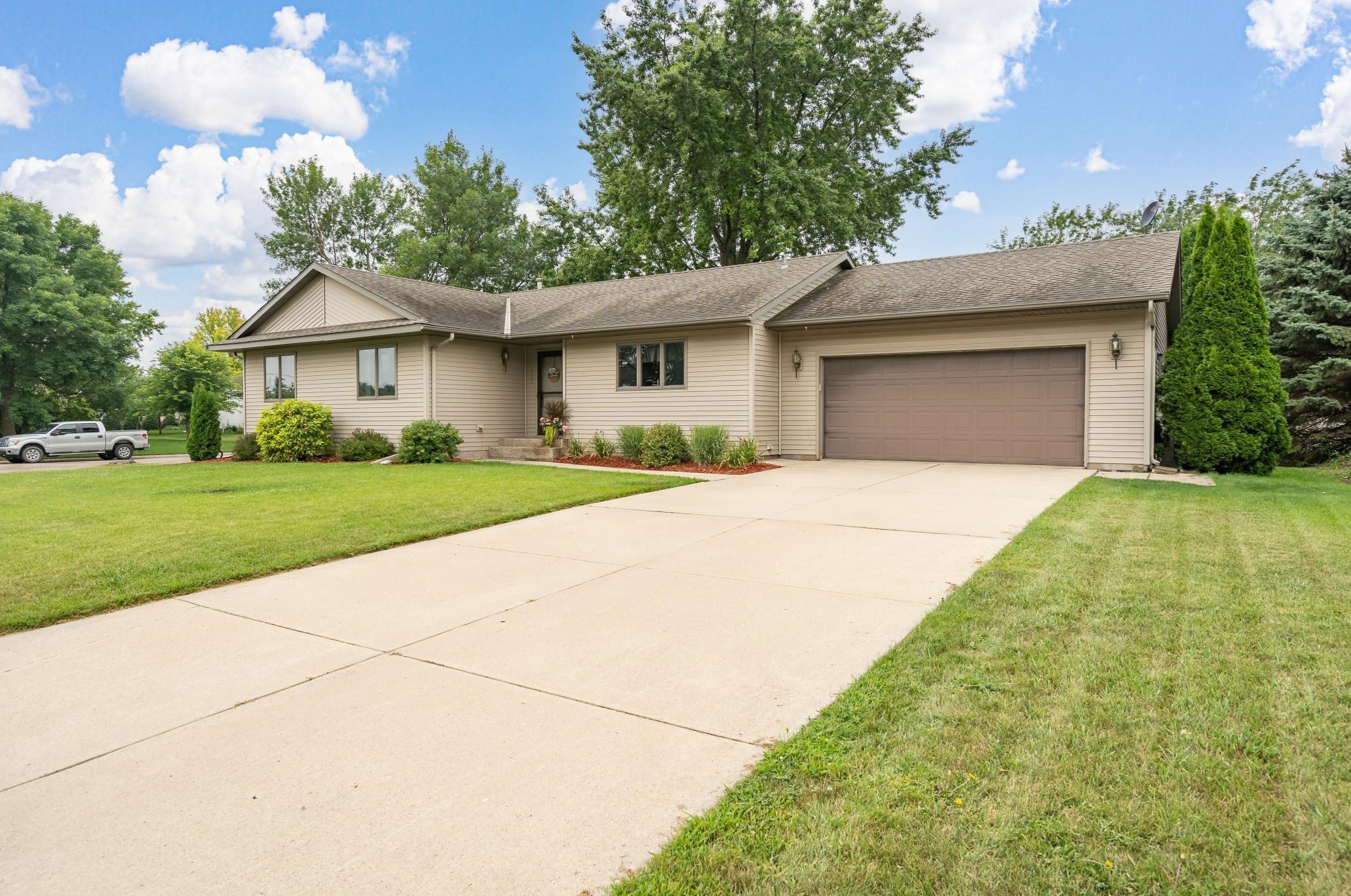 1650 Smith Ave, Havana, MN 55060-4649