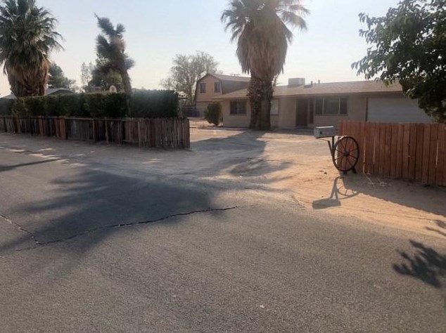 13430 Tutelo Rd, Apple Valley, CA 92308-6463