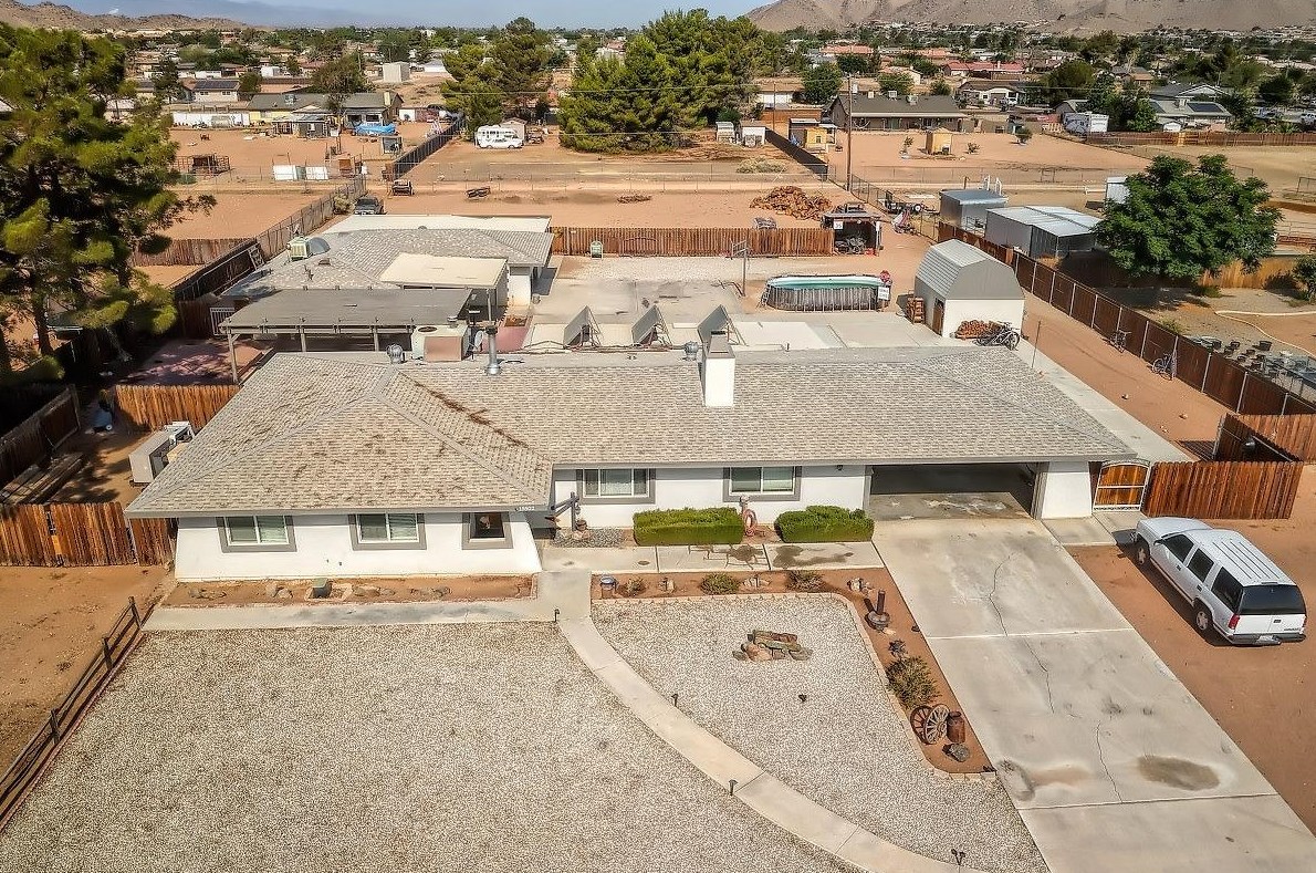 15502 Comanche Rd, Apple Valley, CA 92307
