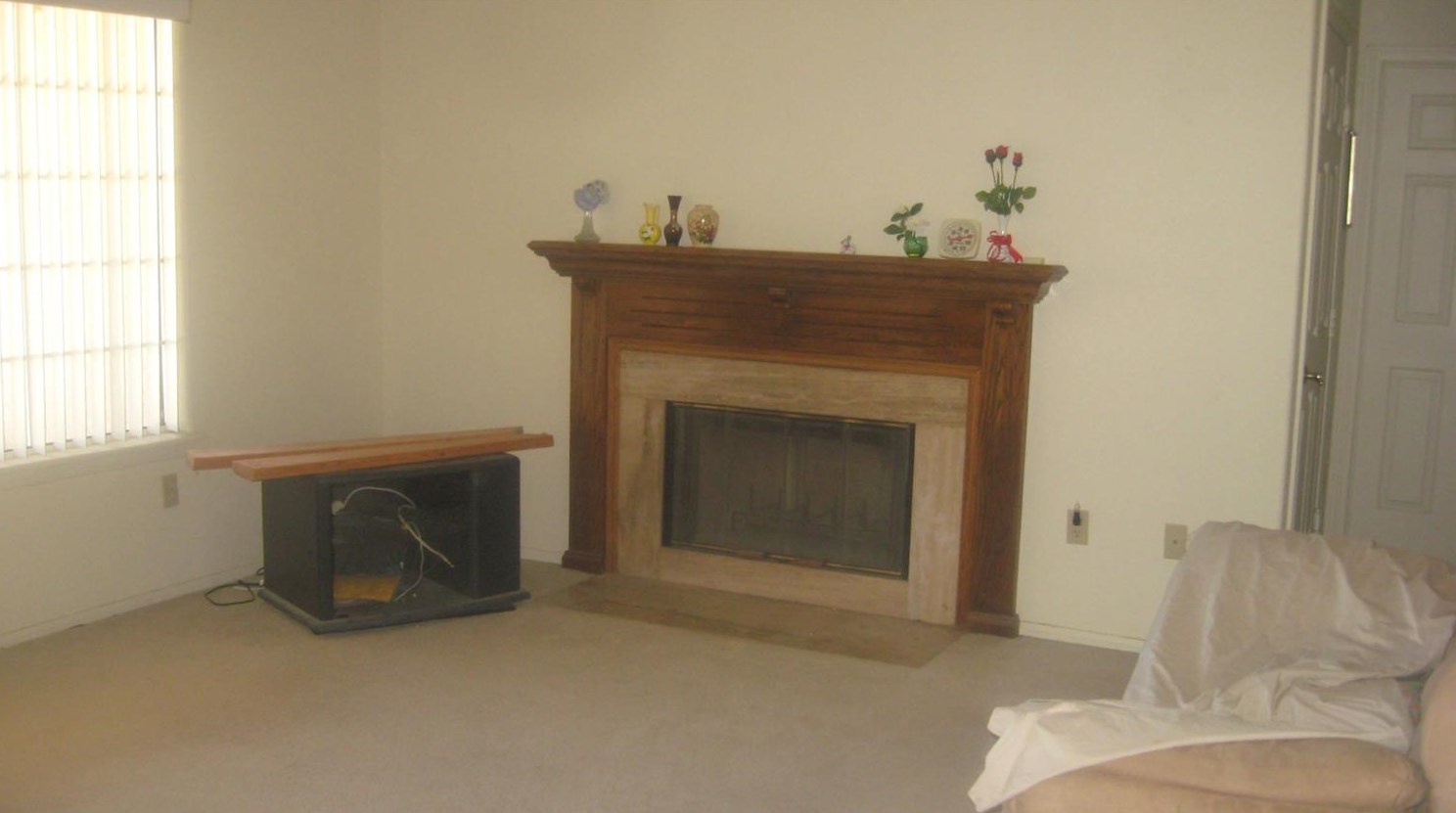 1277 Locust Rd, Pinon Hills CA  92372-9369 exterior