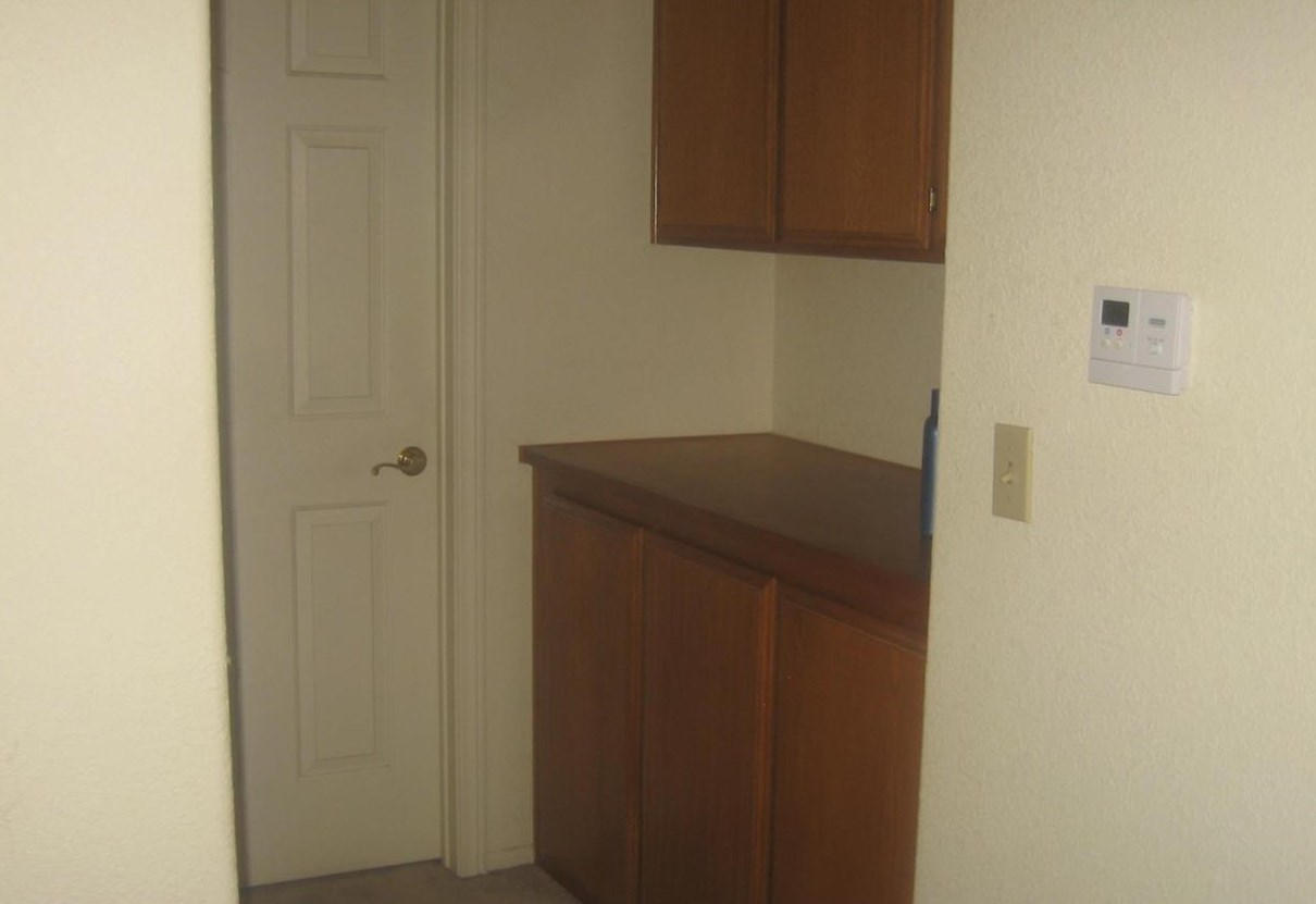 1277 Locust Rd, Pinon Hills CA  92372-9369 exterior