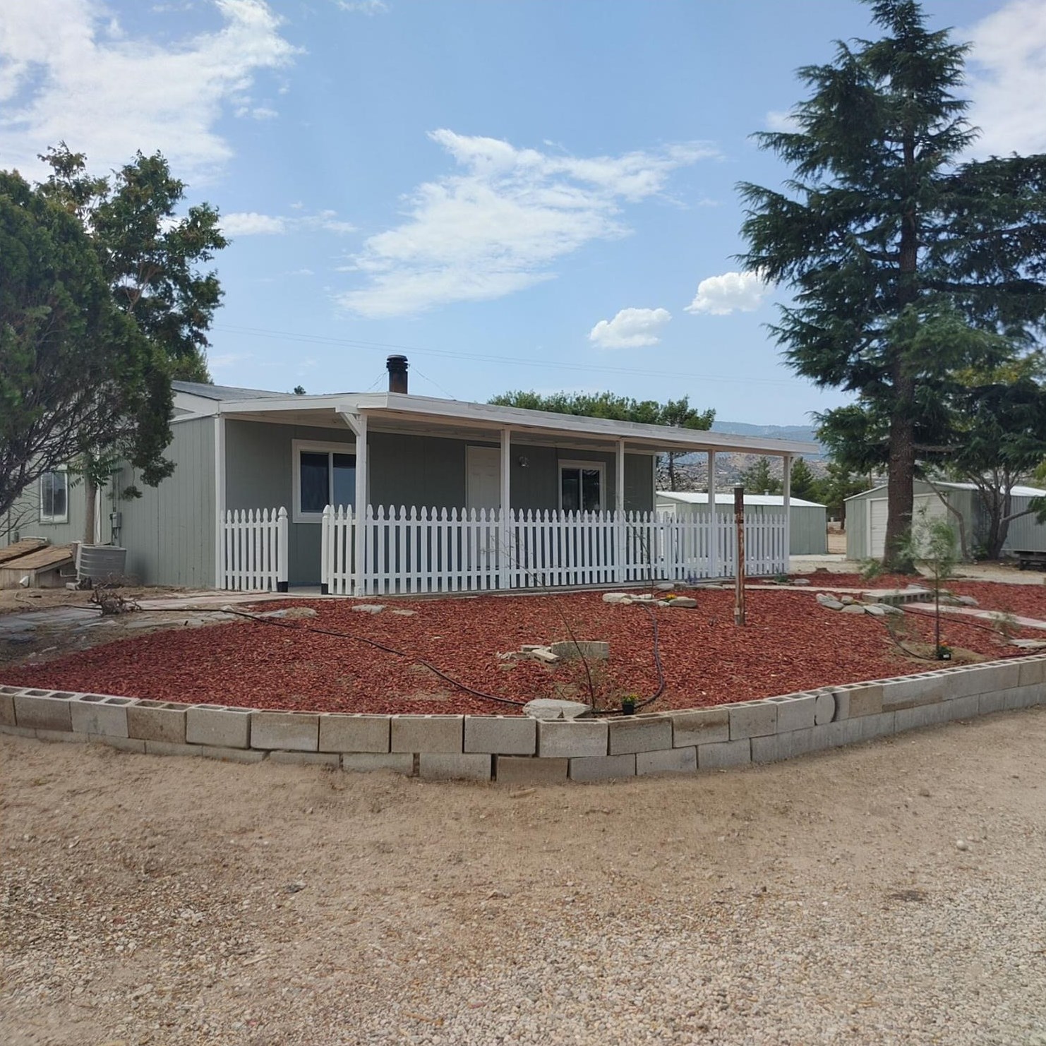 3837 Brawley Rd, Phelan, CA 92371-8928